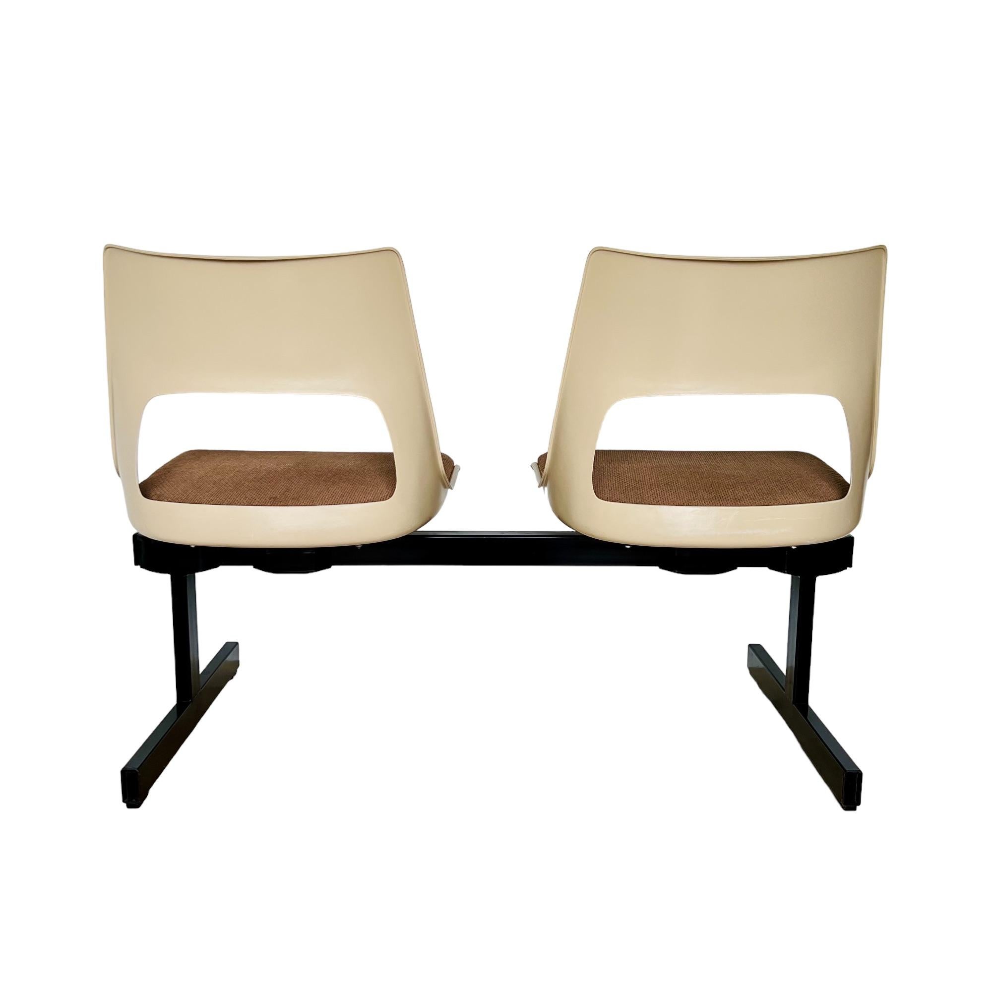 Mid-Century Modern Tandem Two Seat Bench by Krueger, 1970s 4