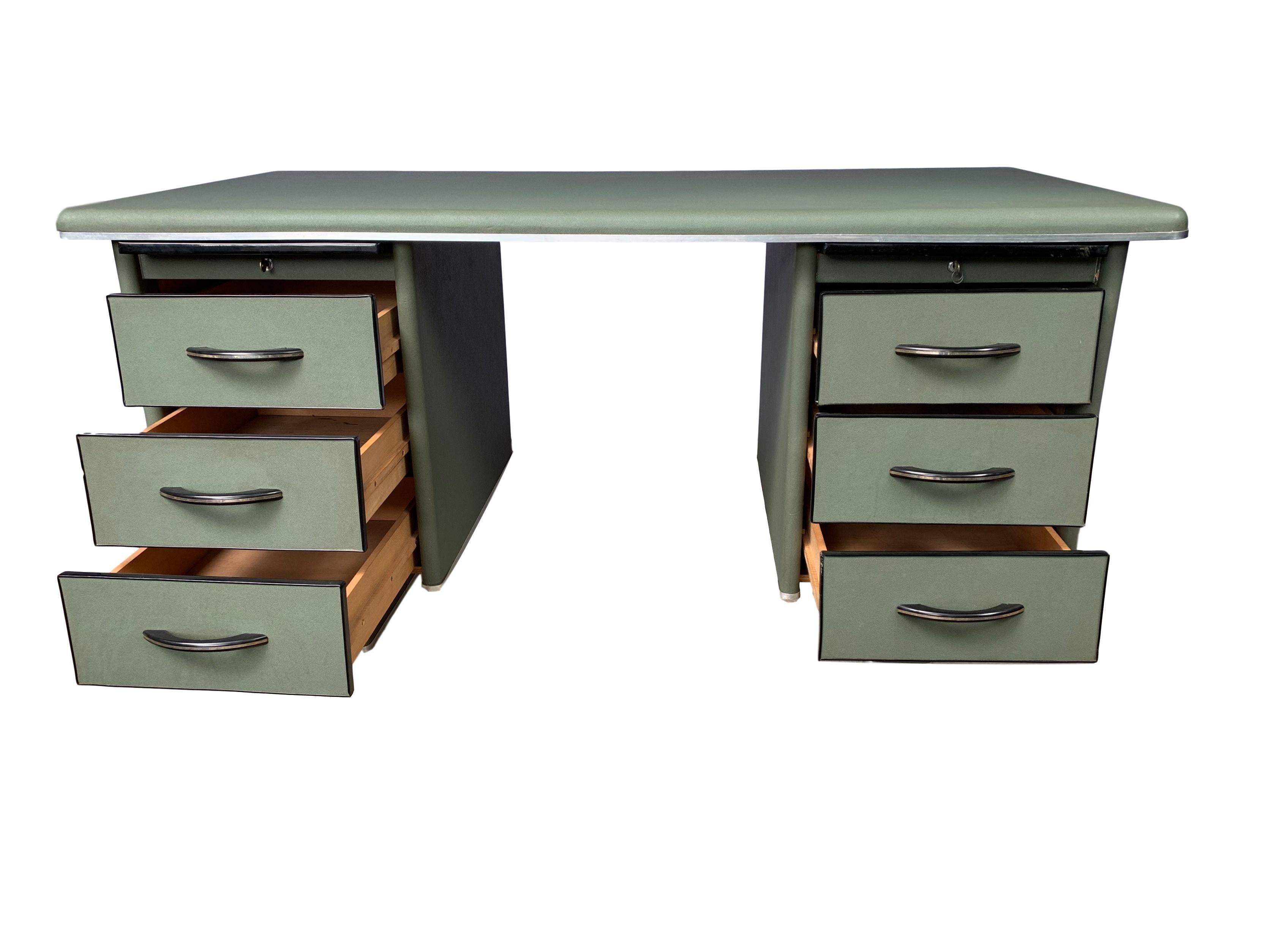 Mid-Century Modern Tanker Desk, French, circa 1940 In Good Condition In Banner Elk, NC