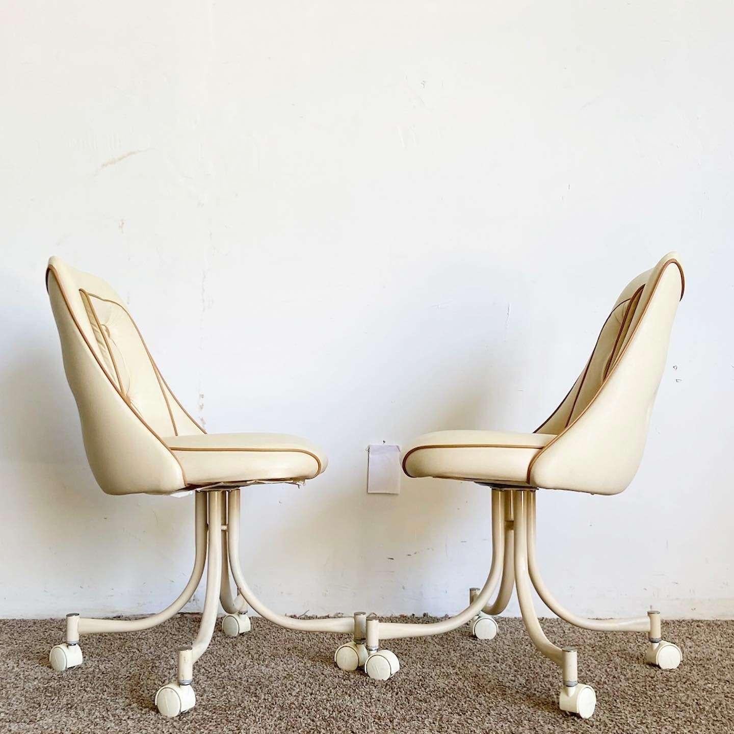 American Mid Century Modern Tans and Brown Tufted Vinyl Dining Swivel Chairs - Set of 4 For Sale