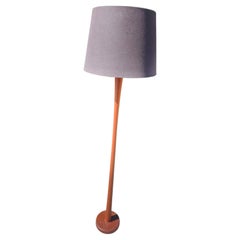 Moderne spitz zulaufende Stehlampe aus Nussbaumholz von Mel Smilow, Mid-Century Modern, 1955