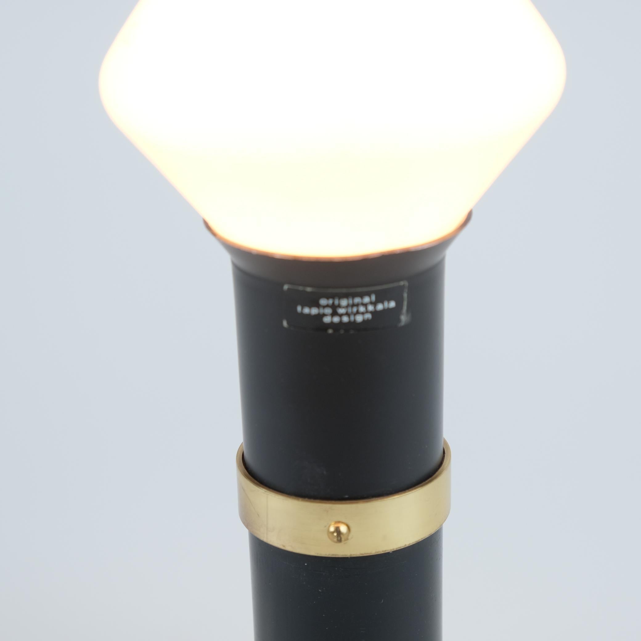 Lampe de table moderne du milieu du siècle Tapio Wirkkala, modèle K11-81b, Idman, années 1950 Bon état - En vente à Helsinki, FI