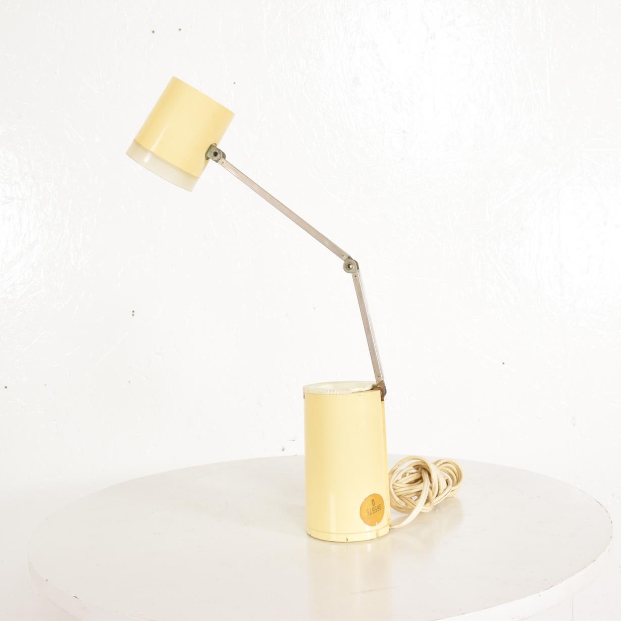 Mid-20th Century Mid-Century Modern Task Lamp by Lloyds, After Lightolier