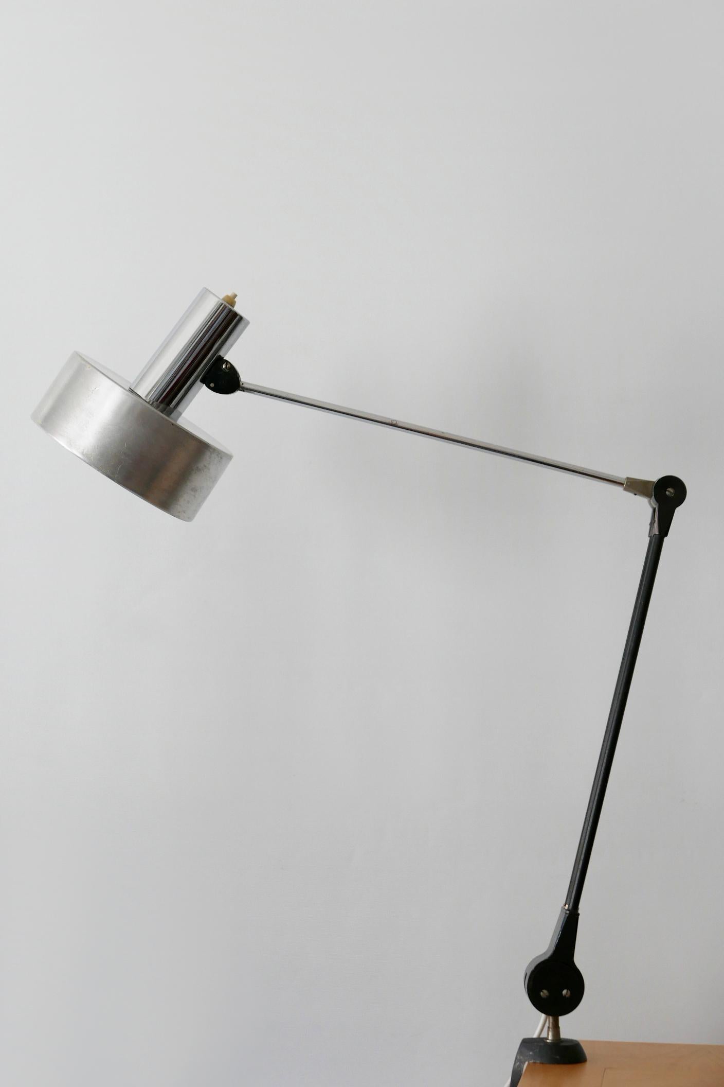 Mid-Century Modern Task Lamp or Clamp Table Light by Kaiser Leuchten, 1970s In Good Condition For Sale In Munich, DE