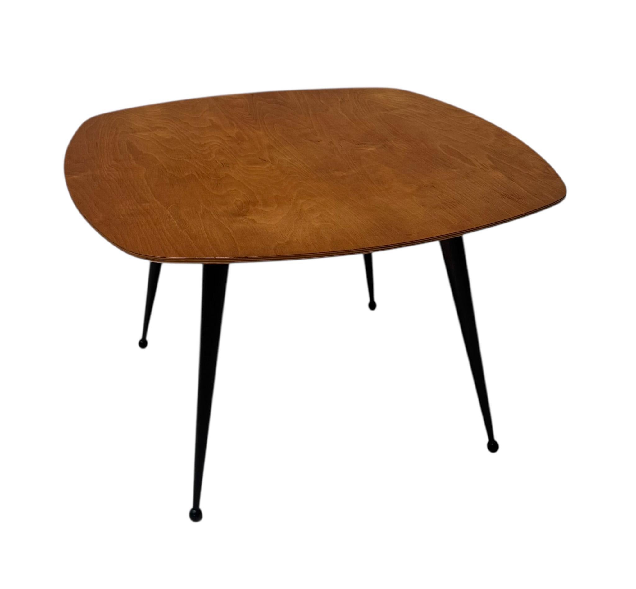 Néerlandais Table basse TB16 par Cees Braakman pour Pastoe, 1953 en vente