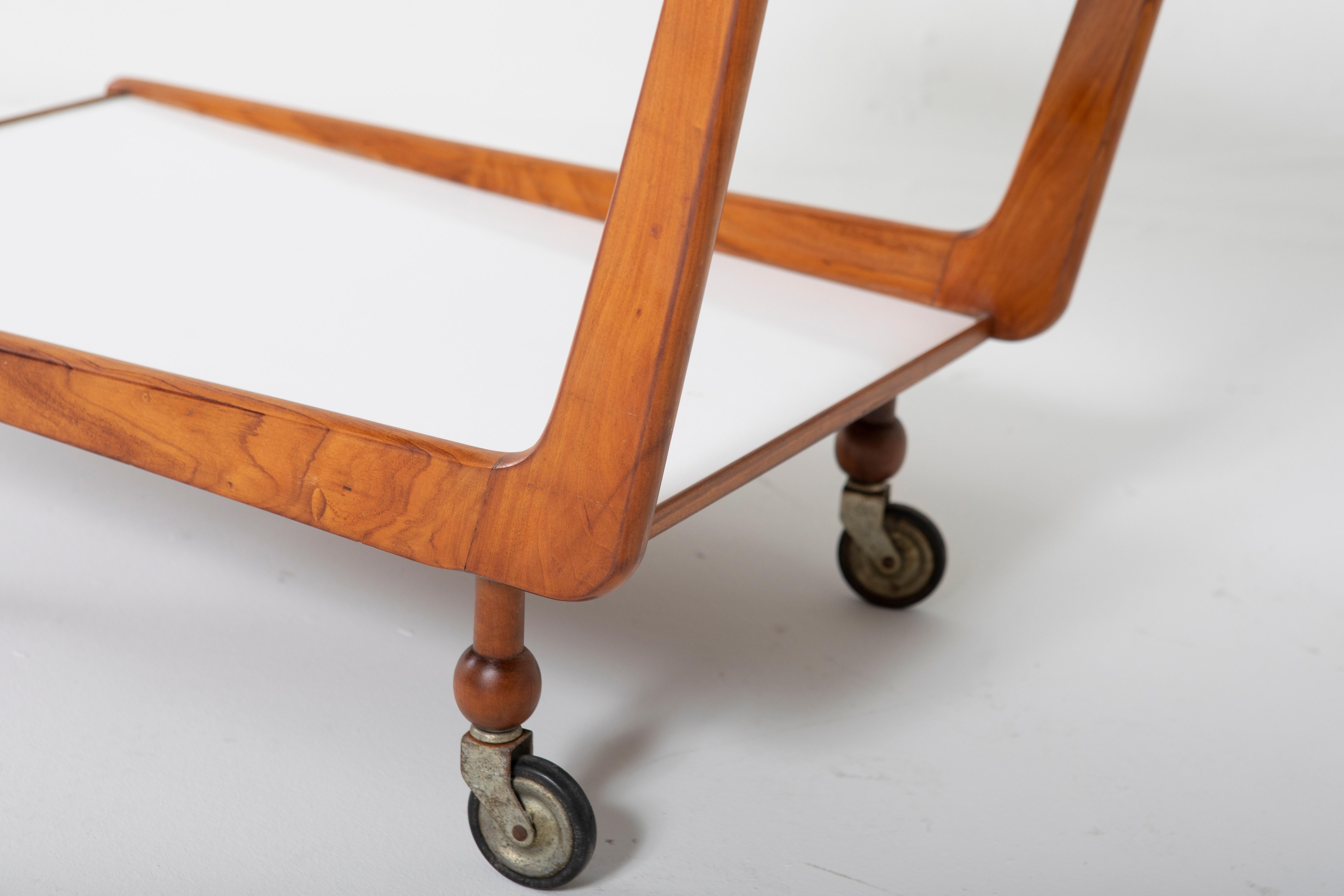 Mid-20th Century Mid-Century Modern Tea Cart by Giuseppe Scapinelli, 1960s For Sale