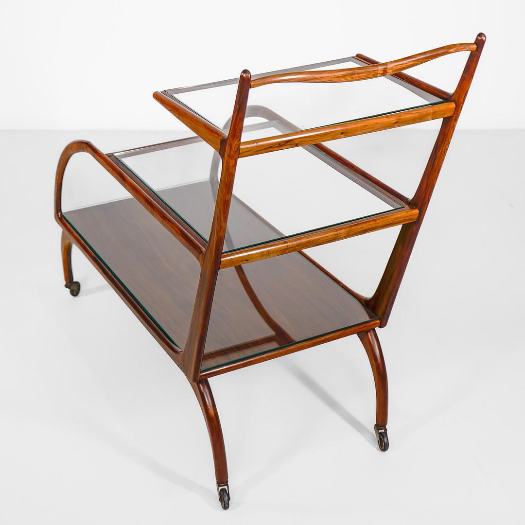 Mid-Century Modern Chariot à thé en Wood Caviúna de Giuseppe Scapinelli, Brasil, 1960, The Modernity en vente