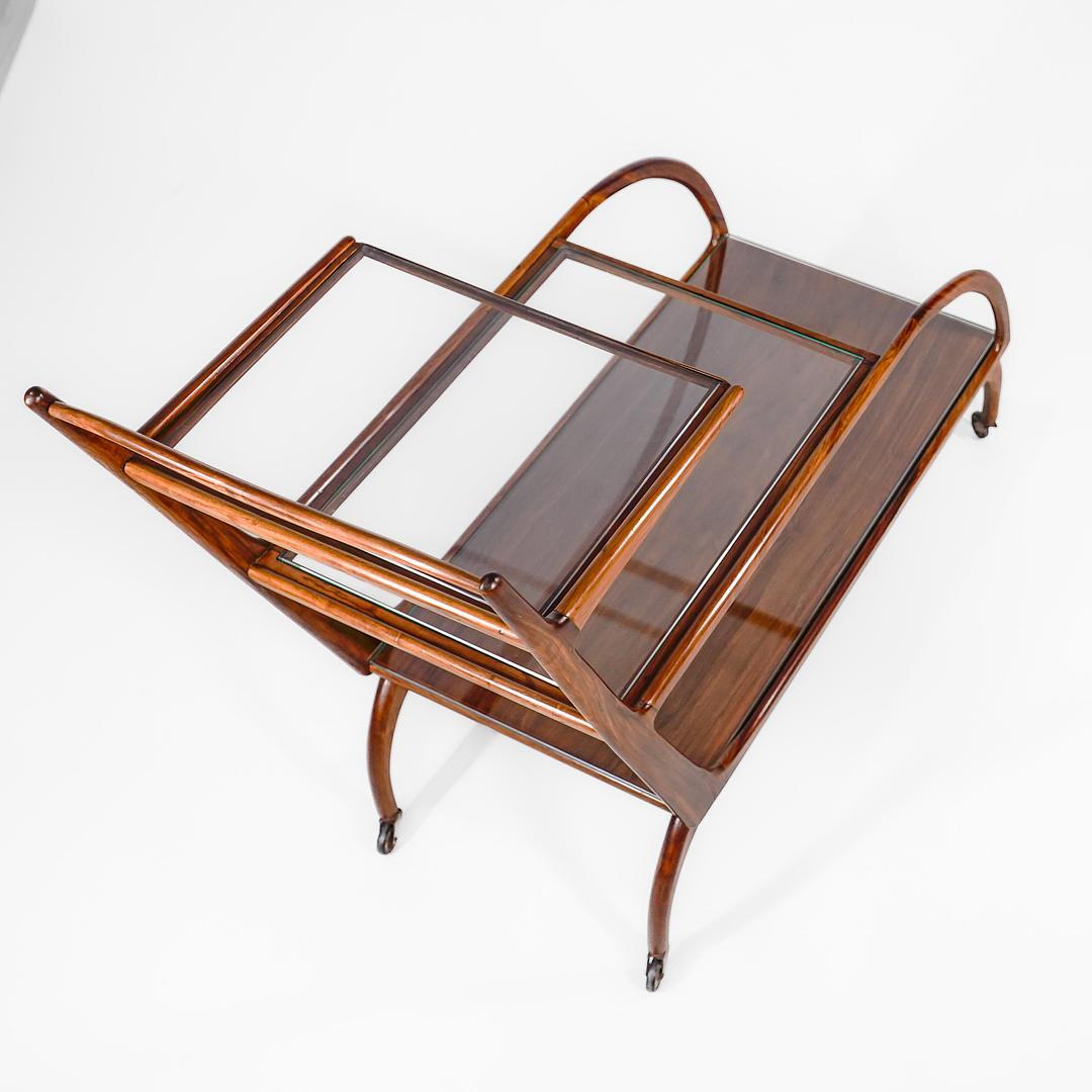 Chariot à thé en Wood Caviúna de Giuseppe Scapinelli, Brasil, 1960, The Modernity Bon état - En vente à Curitiba, PR