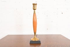 Lampe de bureau ou lampe de table en teck et laiton, circa 1950