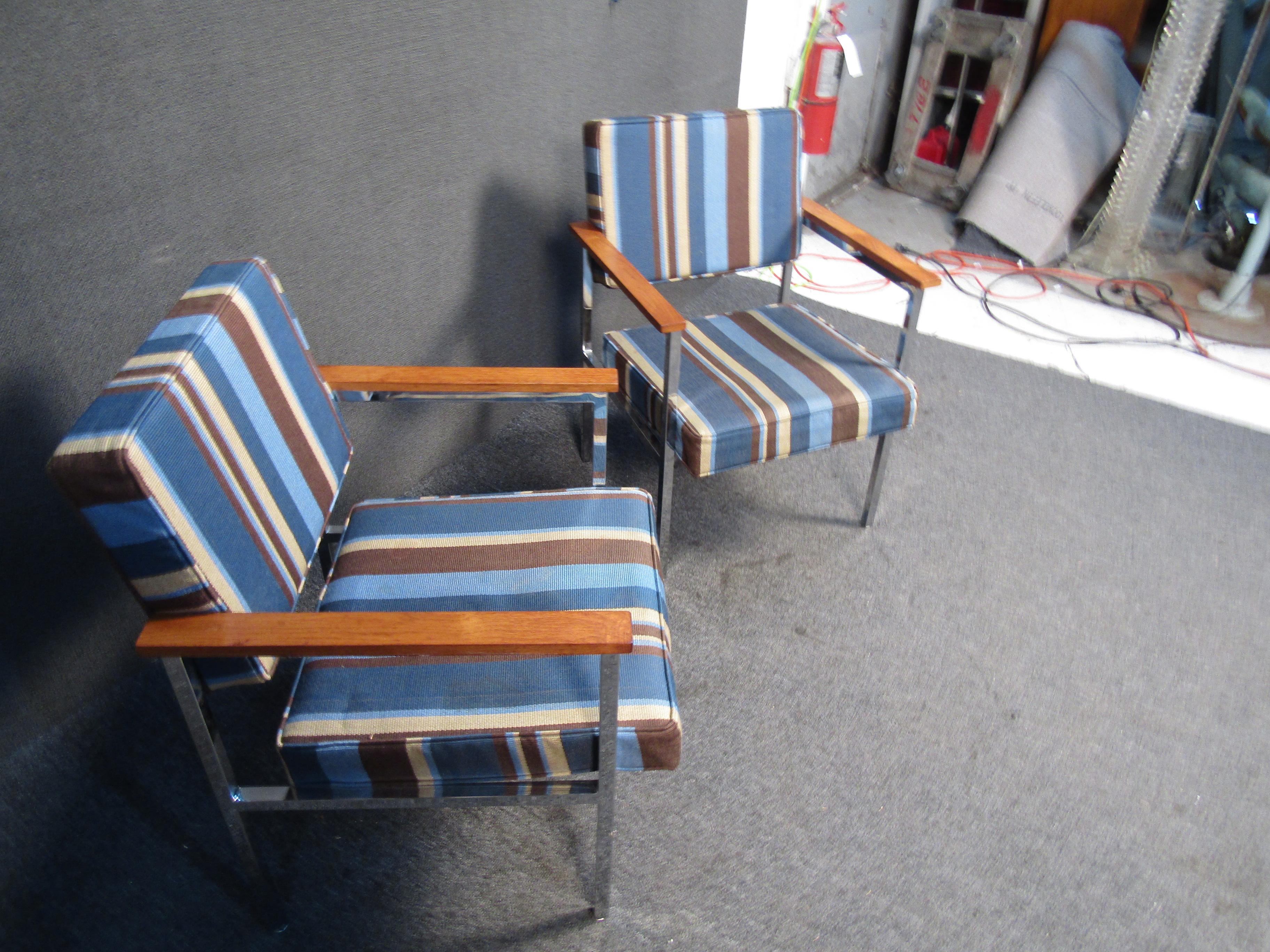 Early 17th Century Mid-Century Modern Teak and Metal Club Chairs For Sale