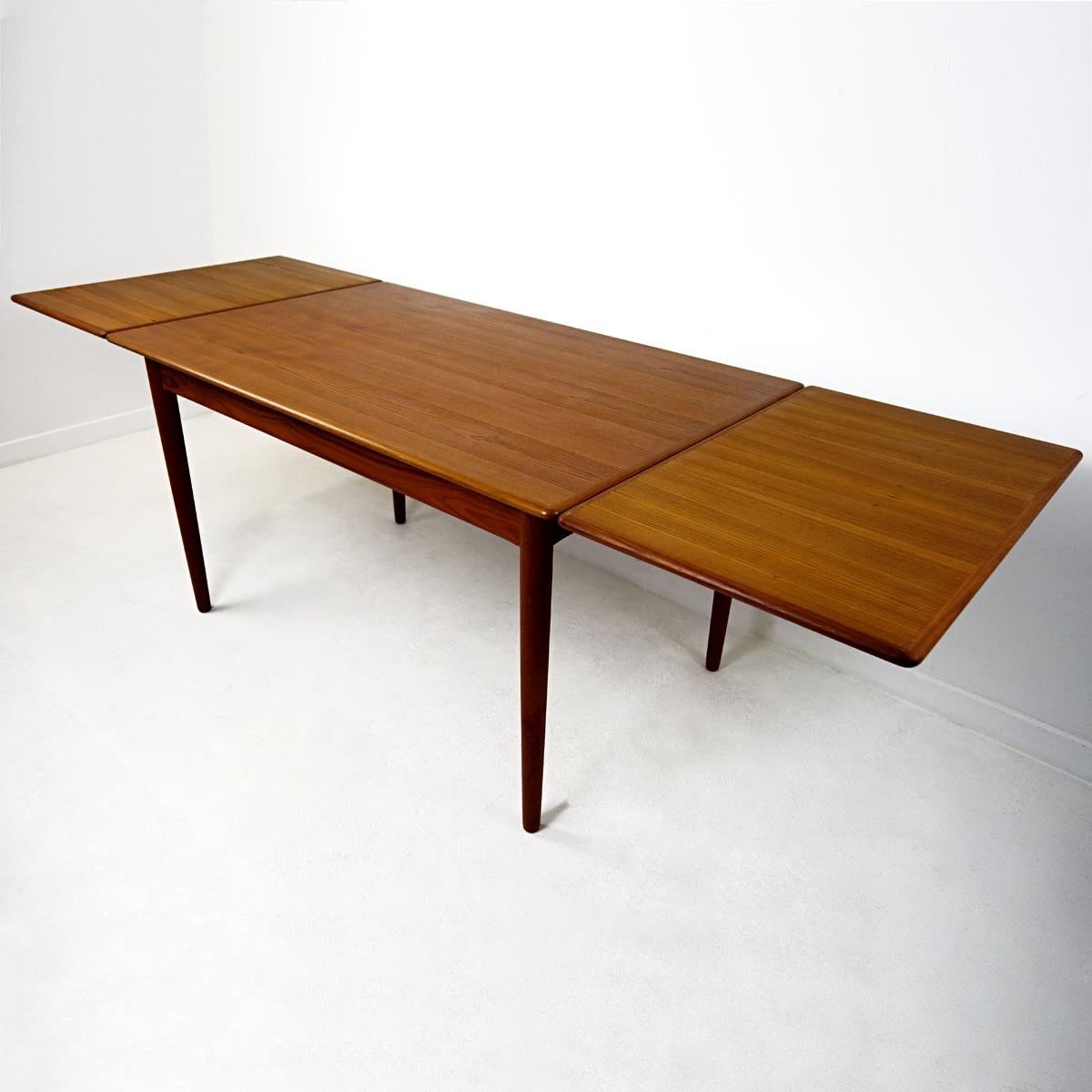 mid century modern dining table extendable