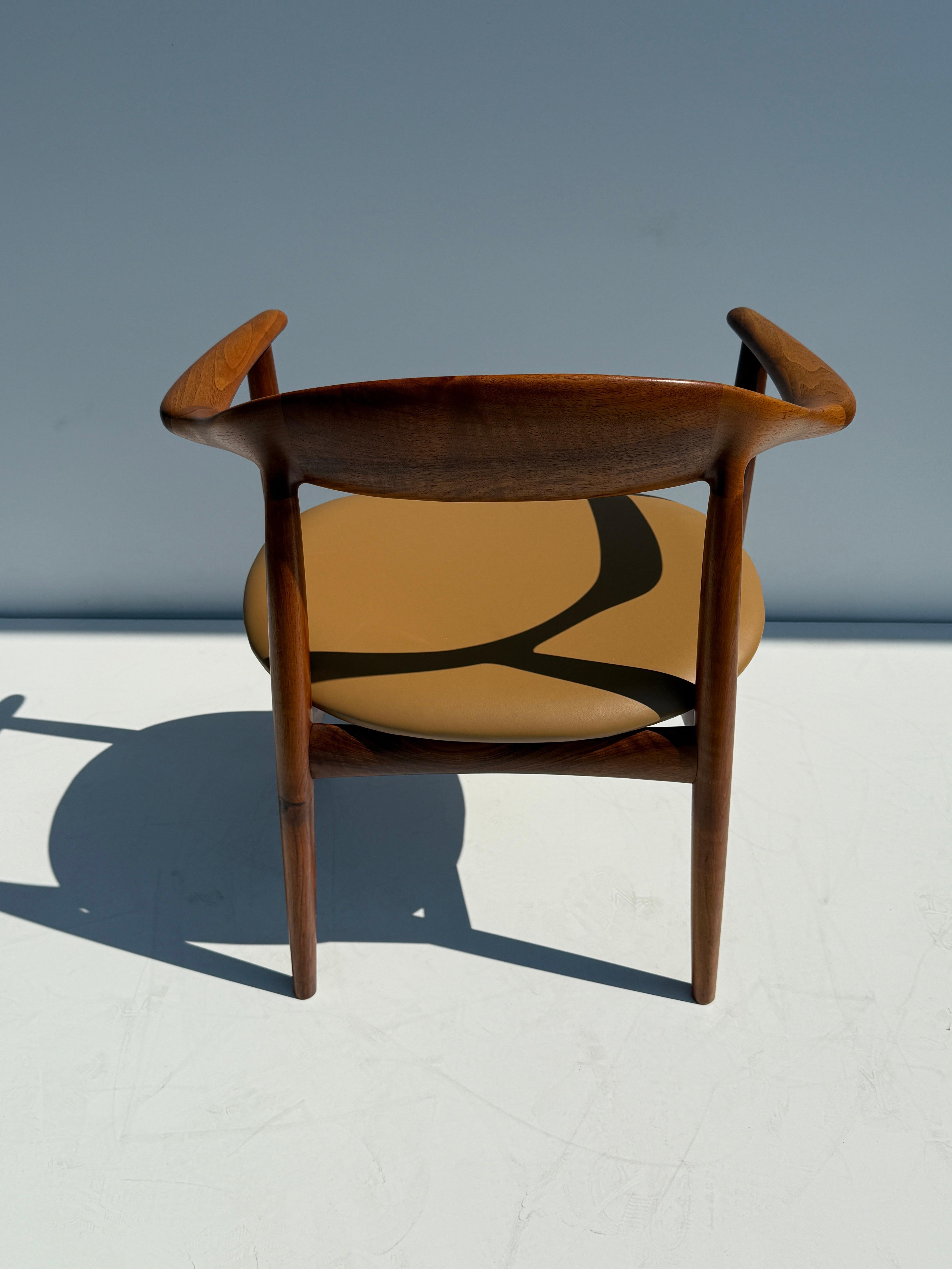 Fauteuil en teck moderne du milieu du siècle en vente 2