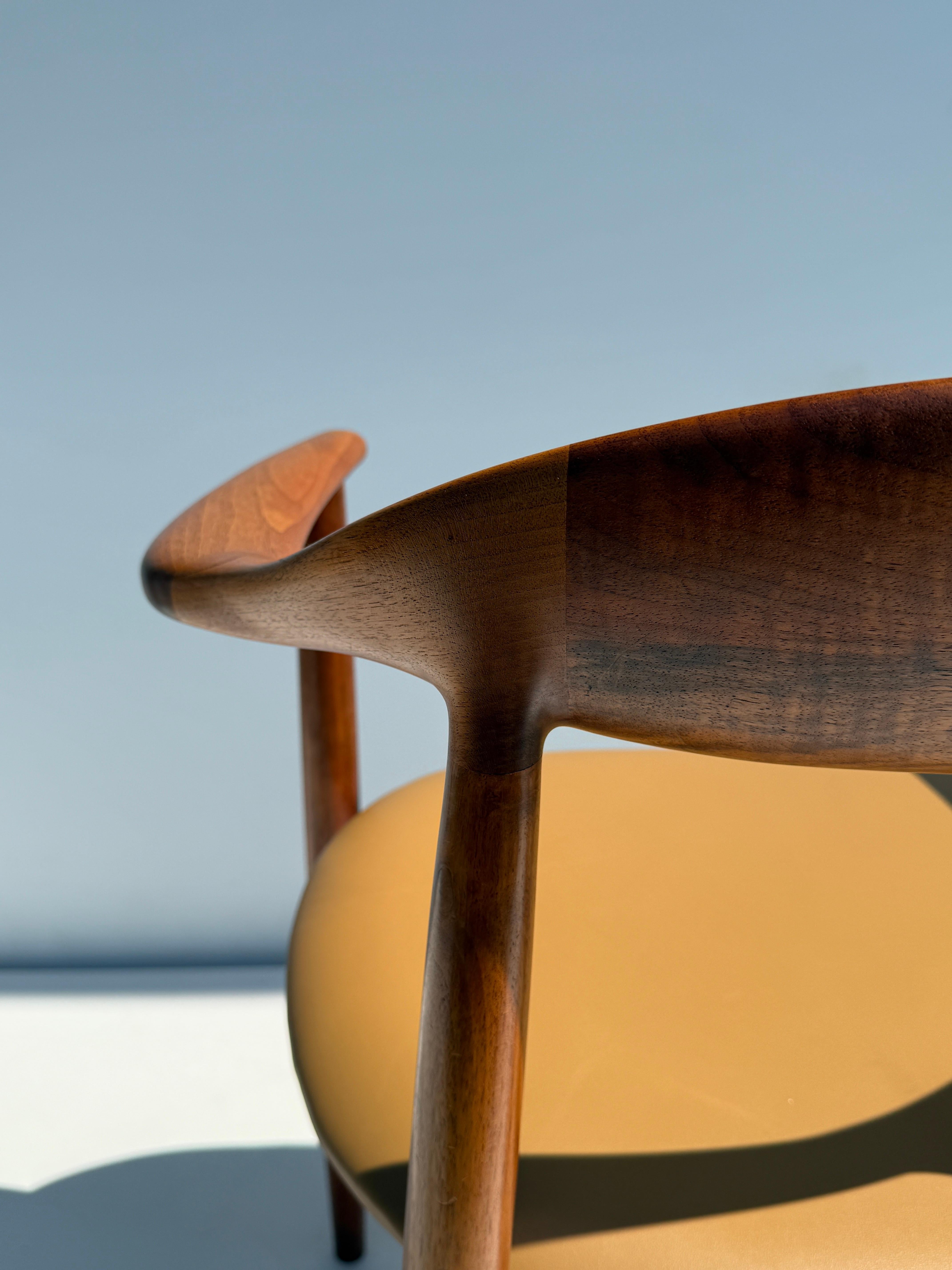 Fauteuil en teck moderne du milieu du siècle en vente 4