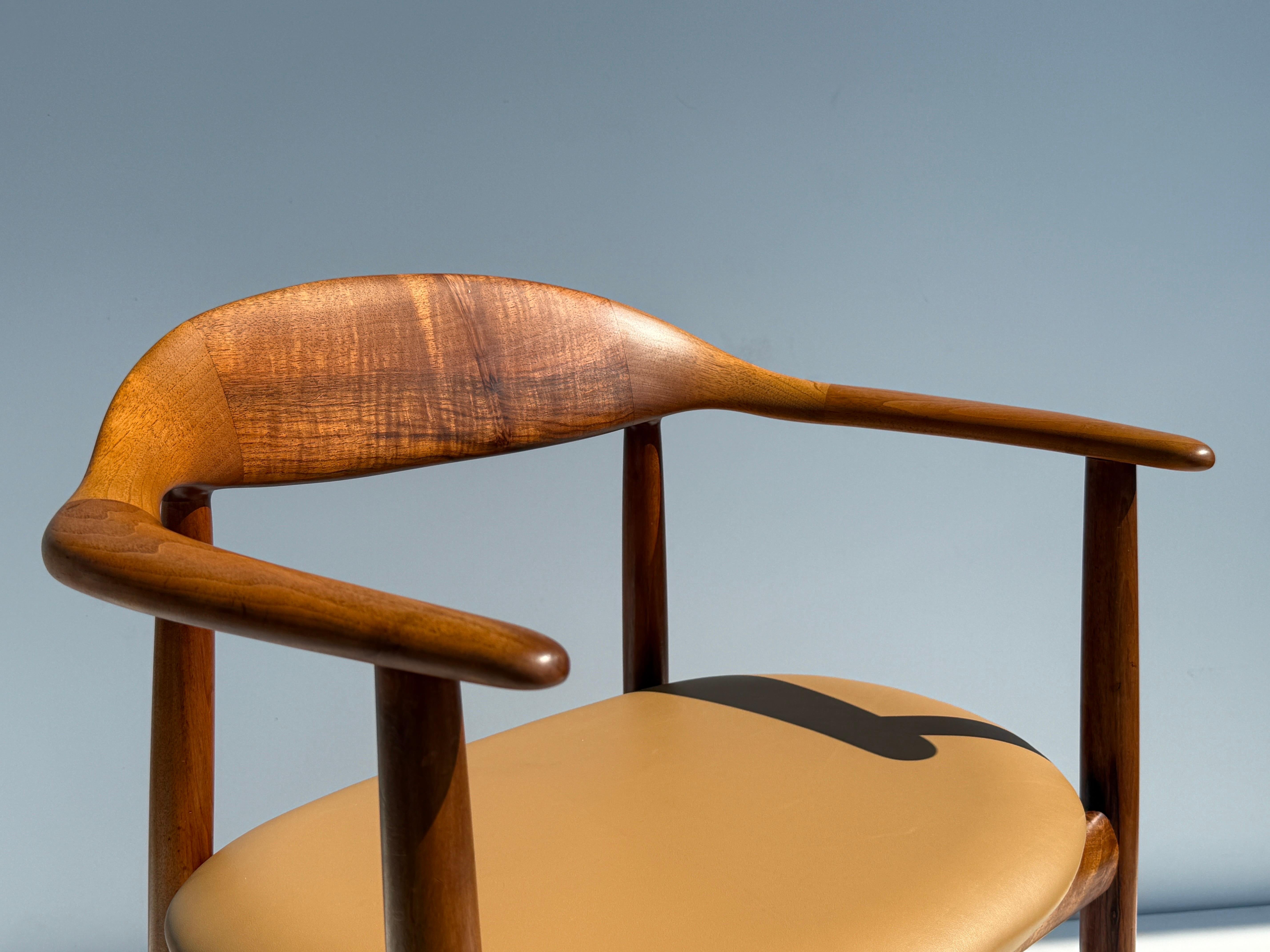 Danois Fauteuil en teck moderne du milieu du siècle en vente