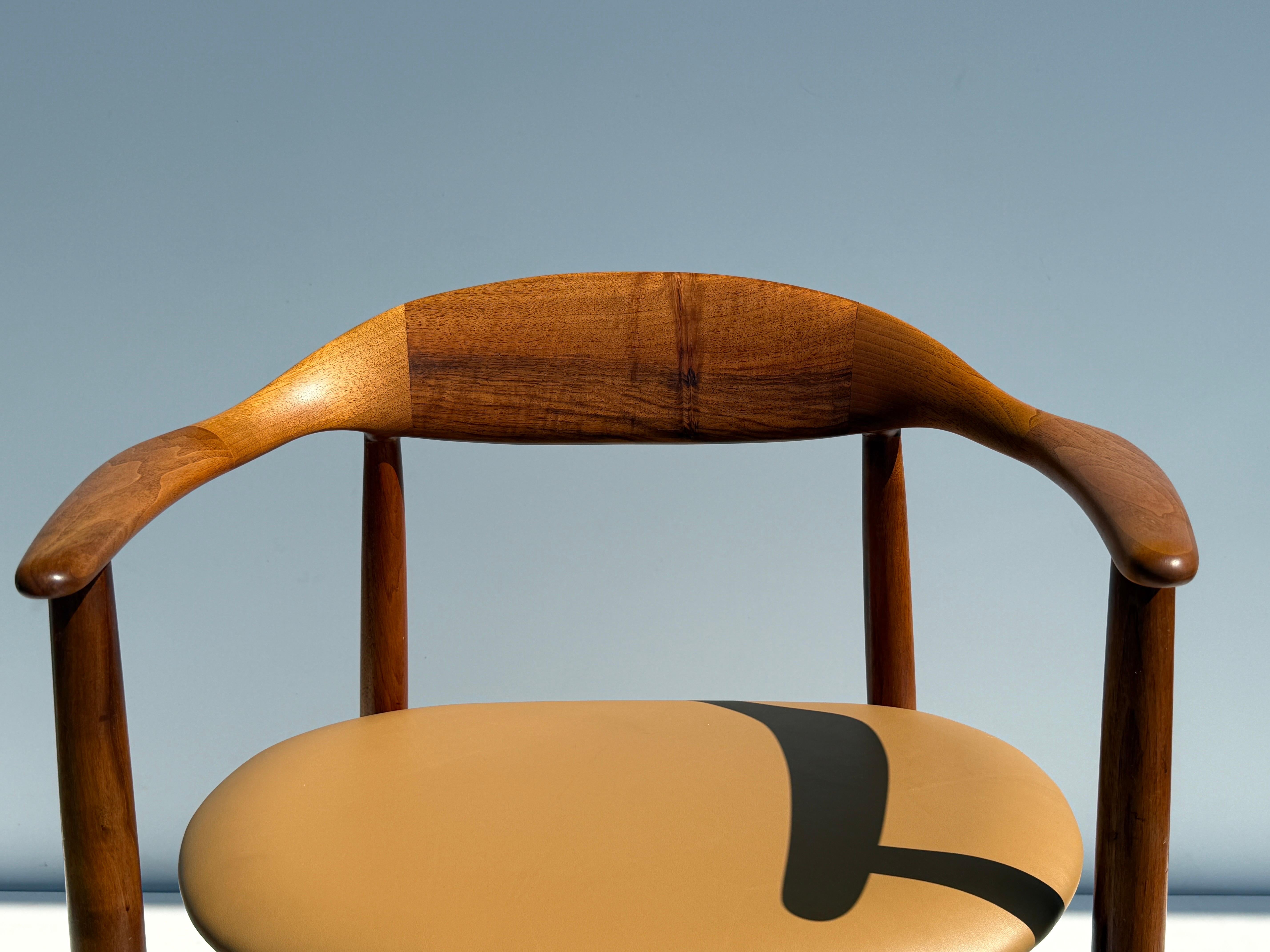 Milieu du XXe siècle Fauteuil en teck moderne du milieu du siècle en vente