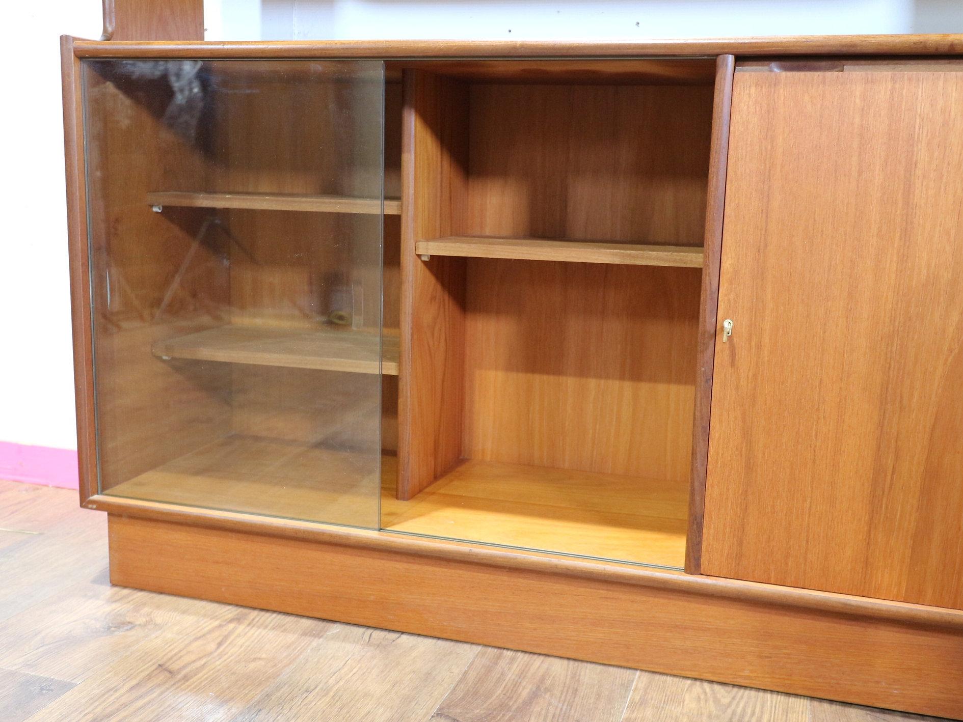 Espositore da bar per cocktail in teak di Turnidge of London, metà del secolo scorso in vendita 2