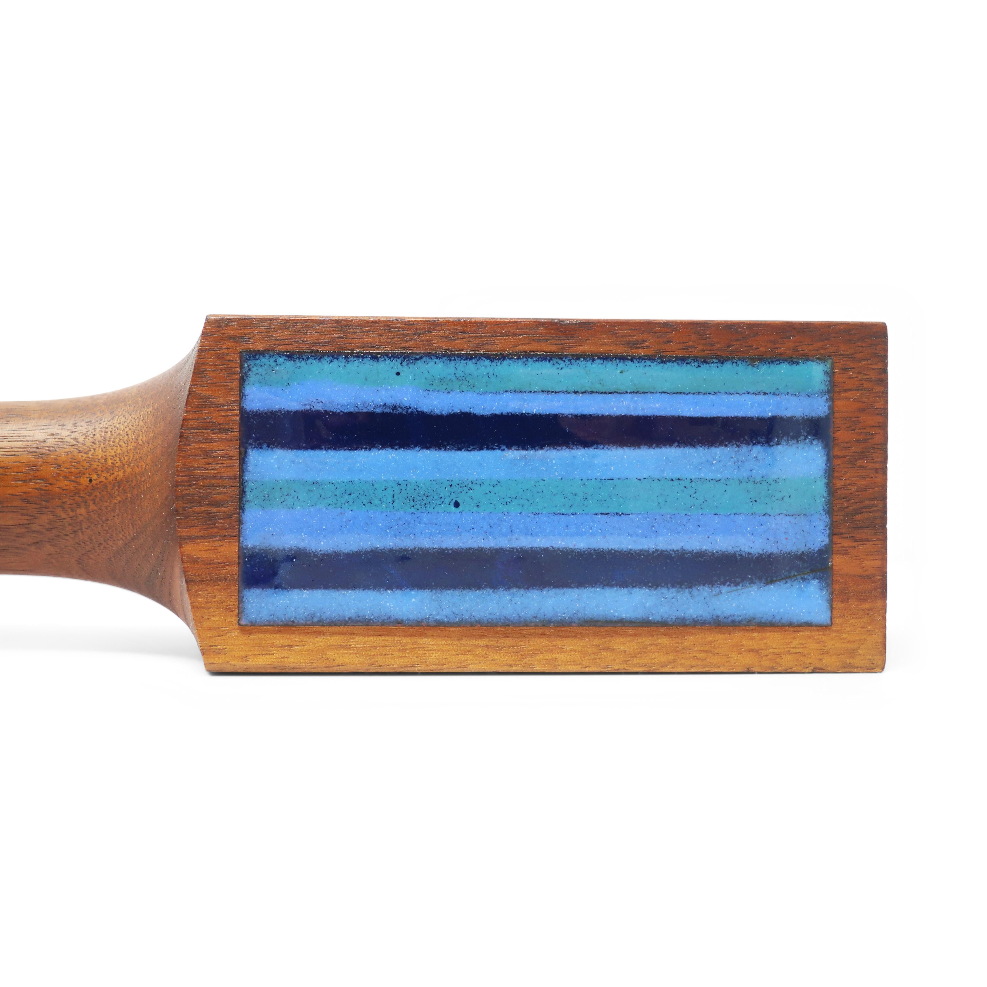 Mid-Century Modern Teak & Blue Enameled Metal Table Lighter For Sale 3