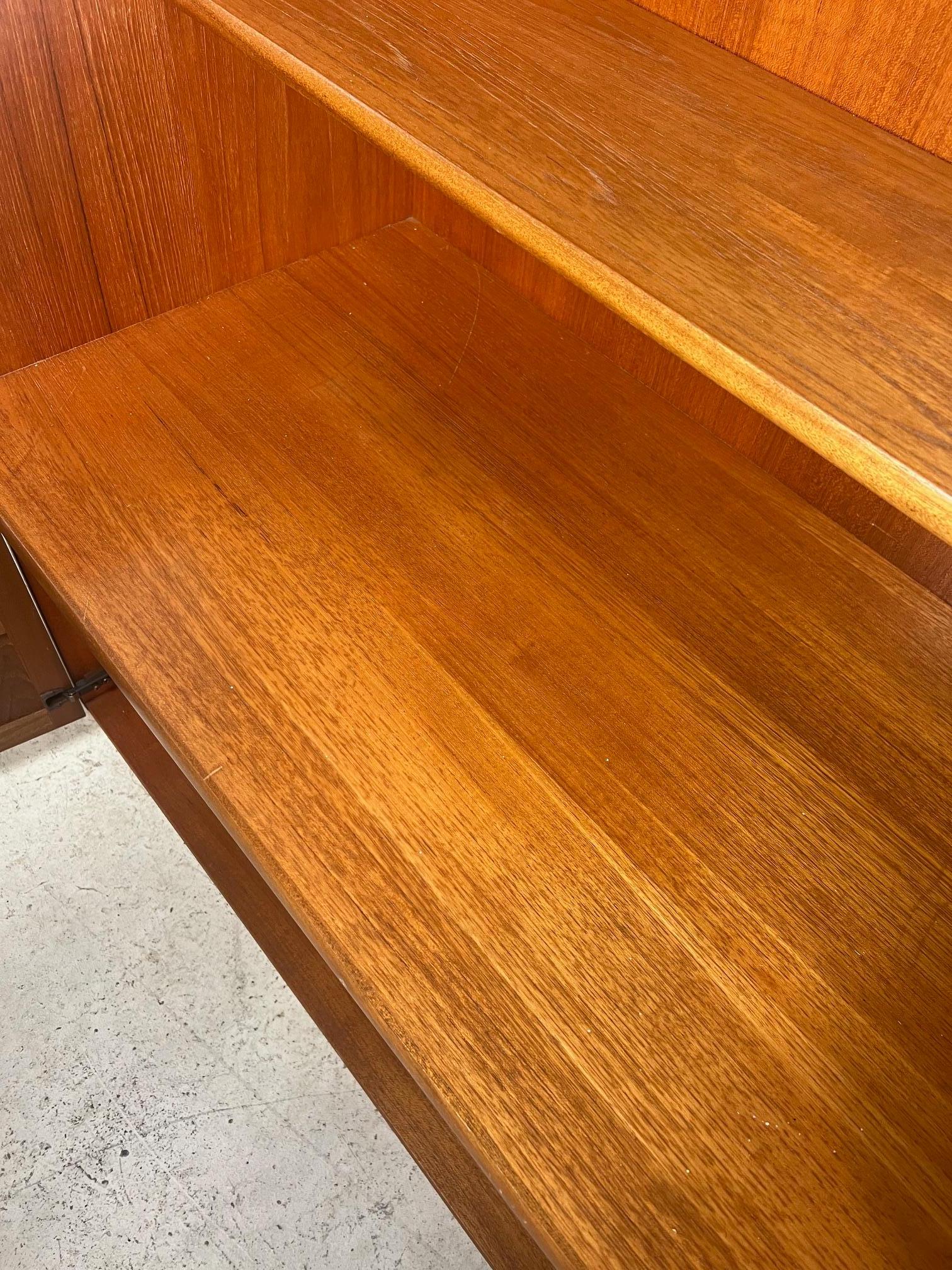 Mid Century Modern Teak Buffet Hutch Display China Cabinet By Nathan Furniture 6