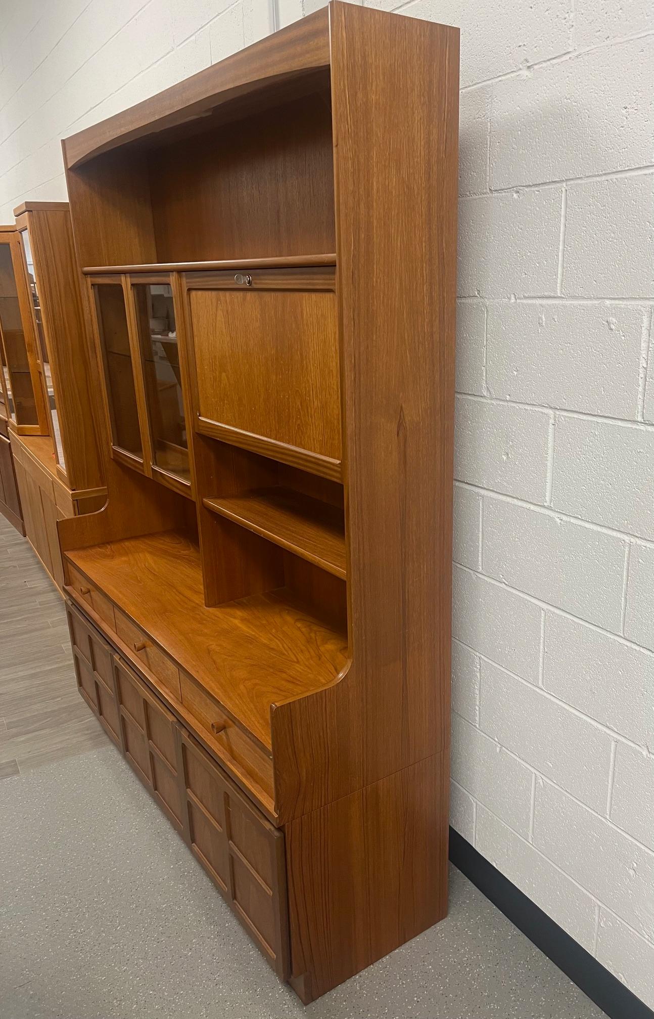 Mid Century Modern Teak Buffet Hutch Display China Cabinet By Nathan Furniture 6