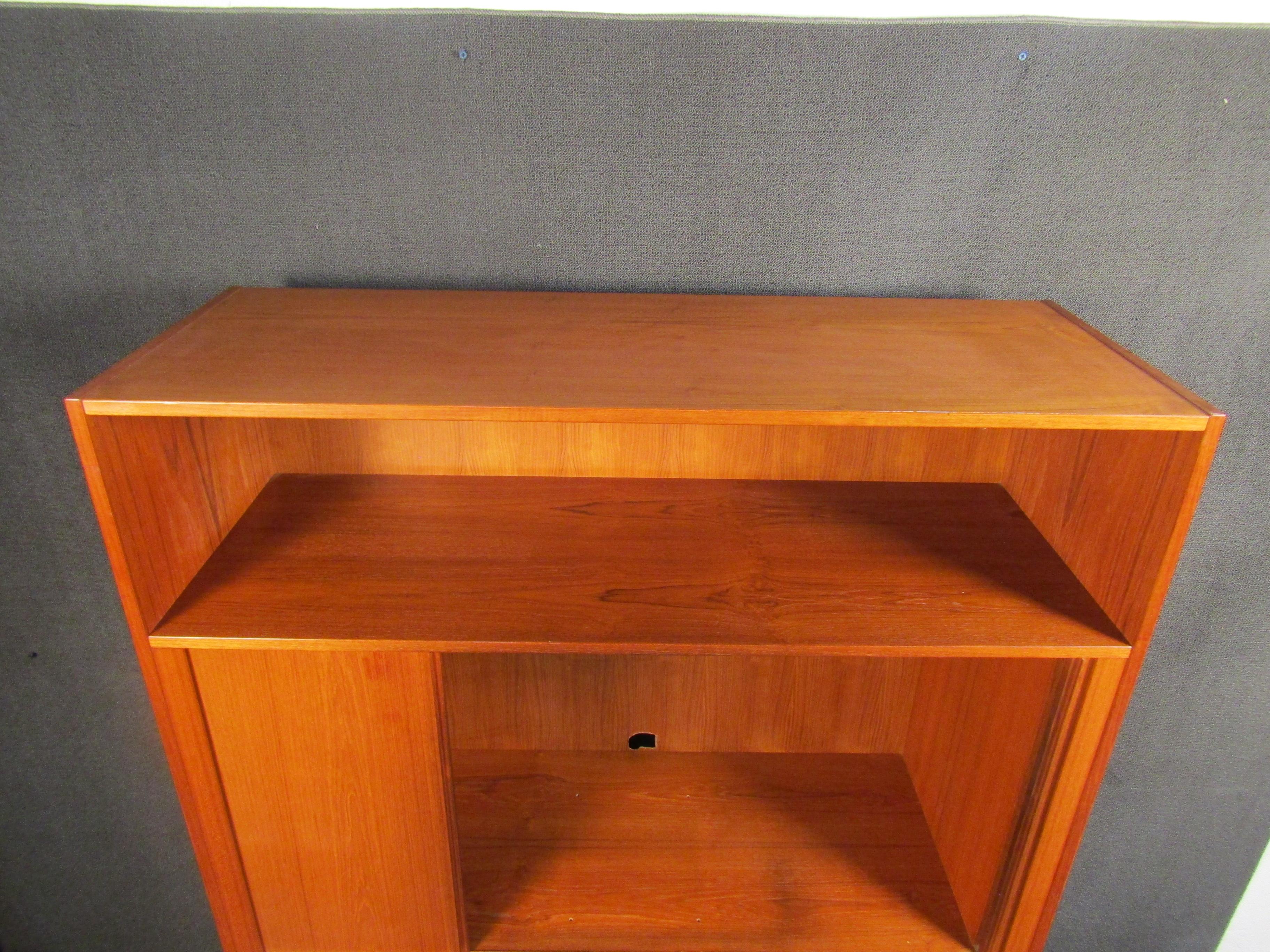 Mid-Century Modern Teak Cabinet For Sale 13