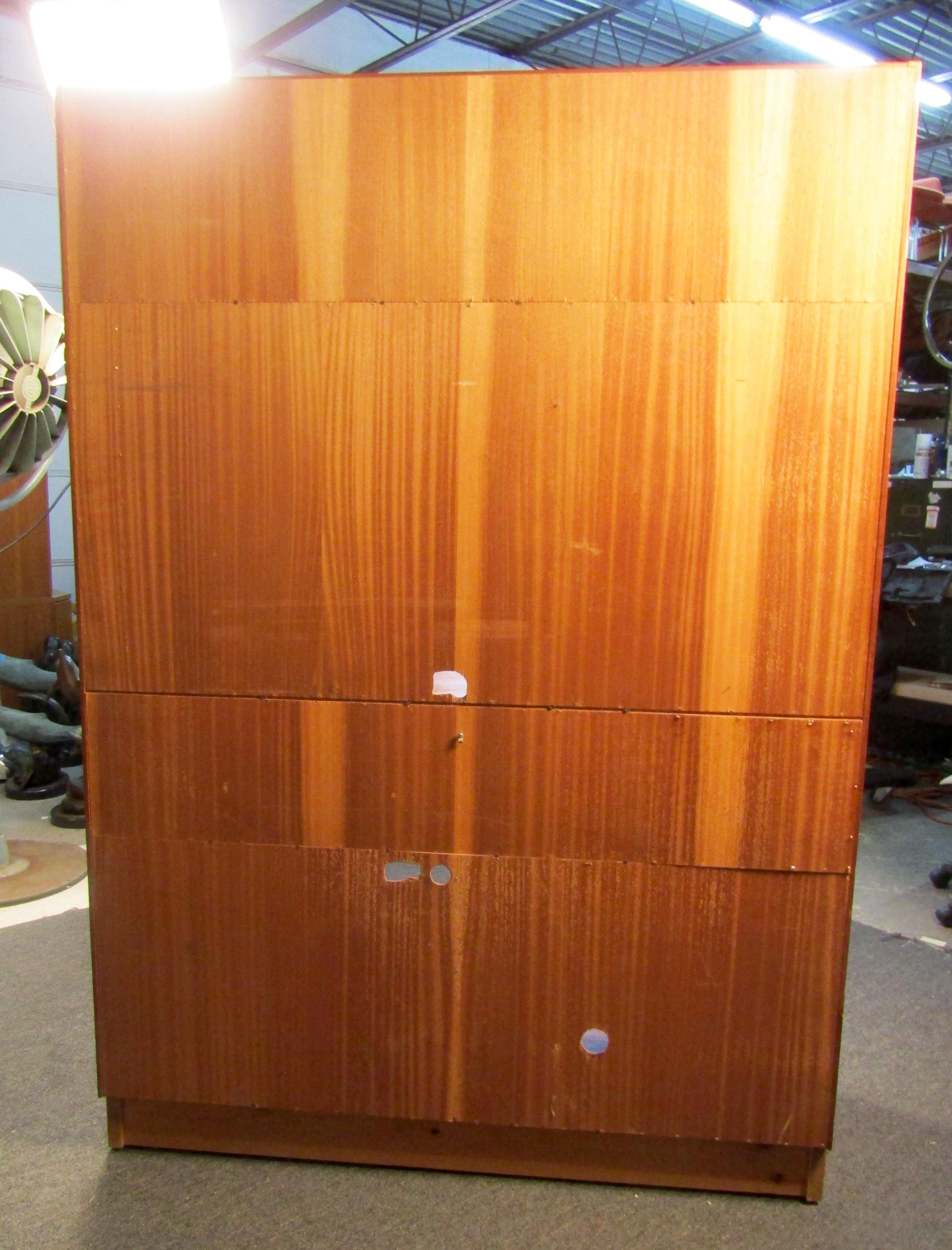 Mid-Century Modern Teak Cabinet For Sale 14