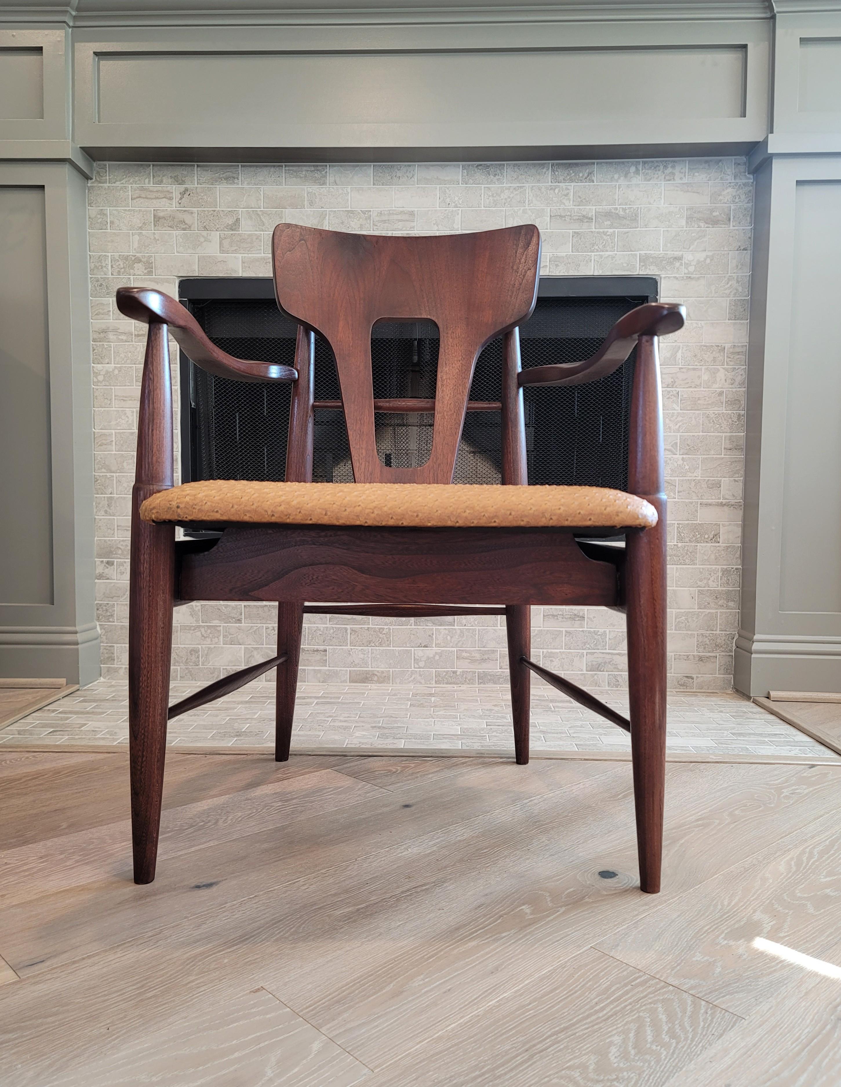Mid-Century Modern Teak Chair with Ostrich Upholstery  For Sale 7