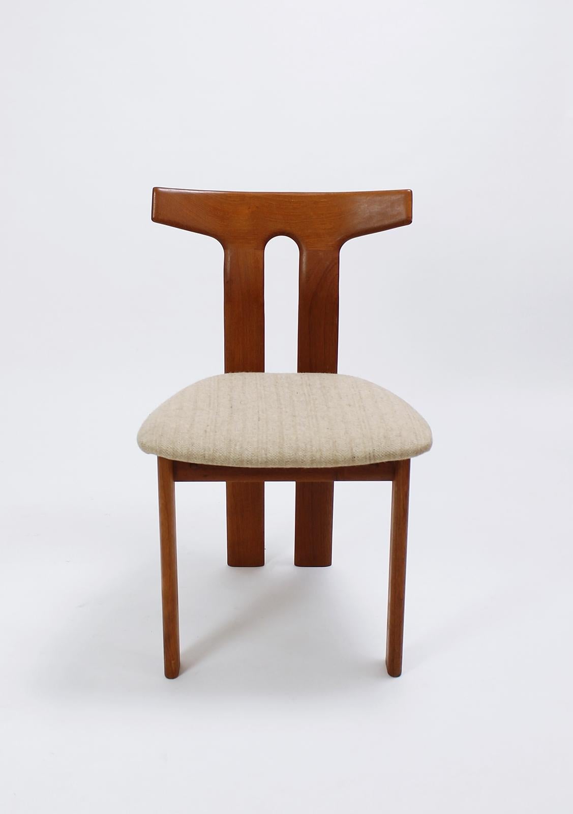 Stunning Danish teak chairs will be a wonderful addition to any modern interior. 
Crafted by Vamdrup. 
Chairs wear their original wool. Frames are in very good condition with typical wear for their vintage.

Price is per chair .
 