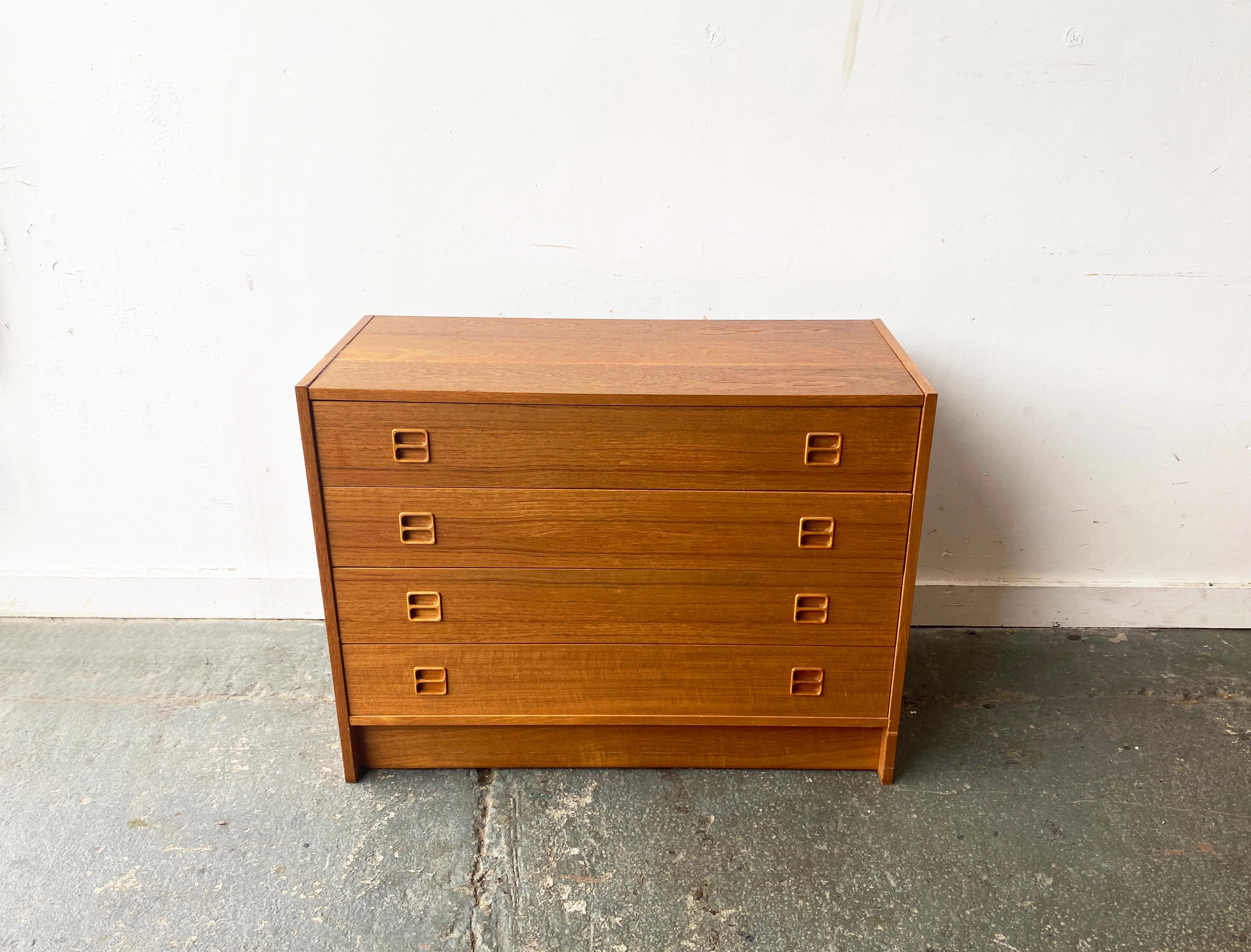 Moderne Kommode aus Teakholz für die Jahrhundertmitte von Sejling Skabe, Dänemark, 1960er Jahre (Dänisch) im Angebot
