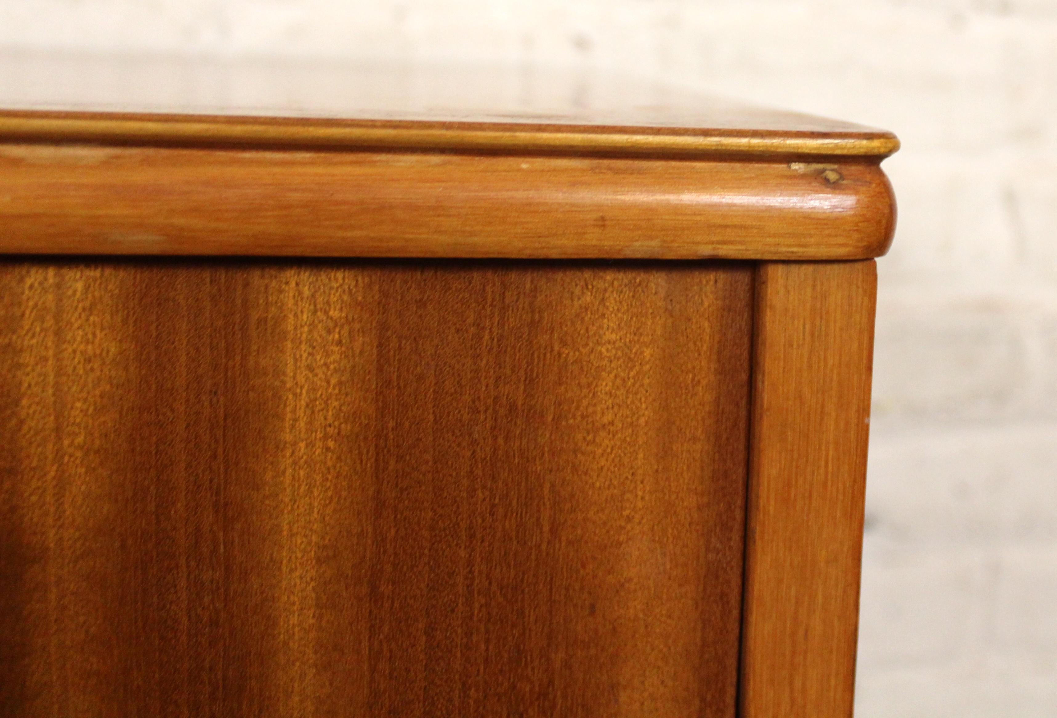 Mid-Century Modern Teak Chest of Drawers For Sale 5
