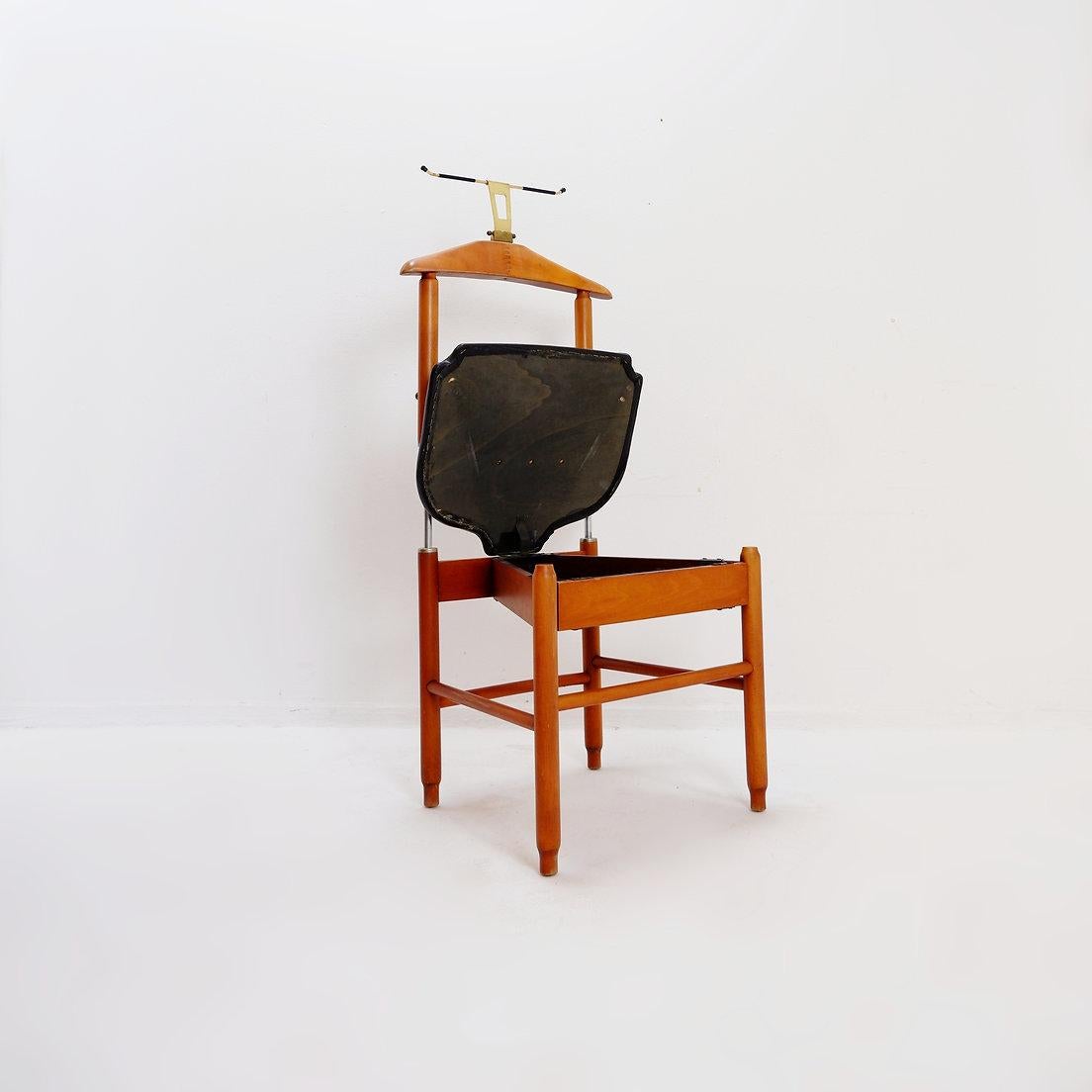 Chaise de valet de chambre en teck moderne du milieu du siècle par Fratelli Reguitti Italie, années 1960 en vente 9