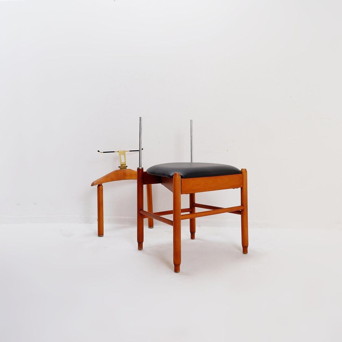 Chaise de valet de chambre en teck moderne du milieu du siècle par Fratelli Reguitti Italie, années 1960 en vente 2