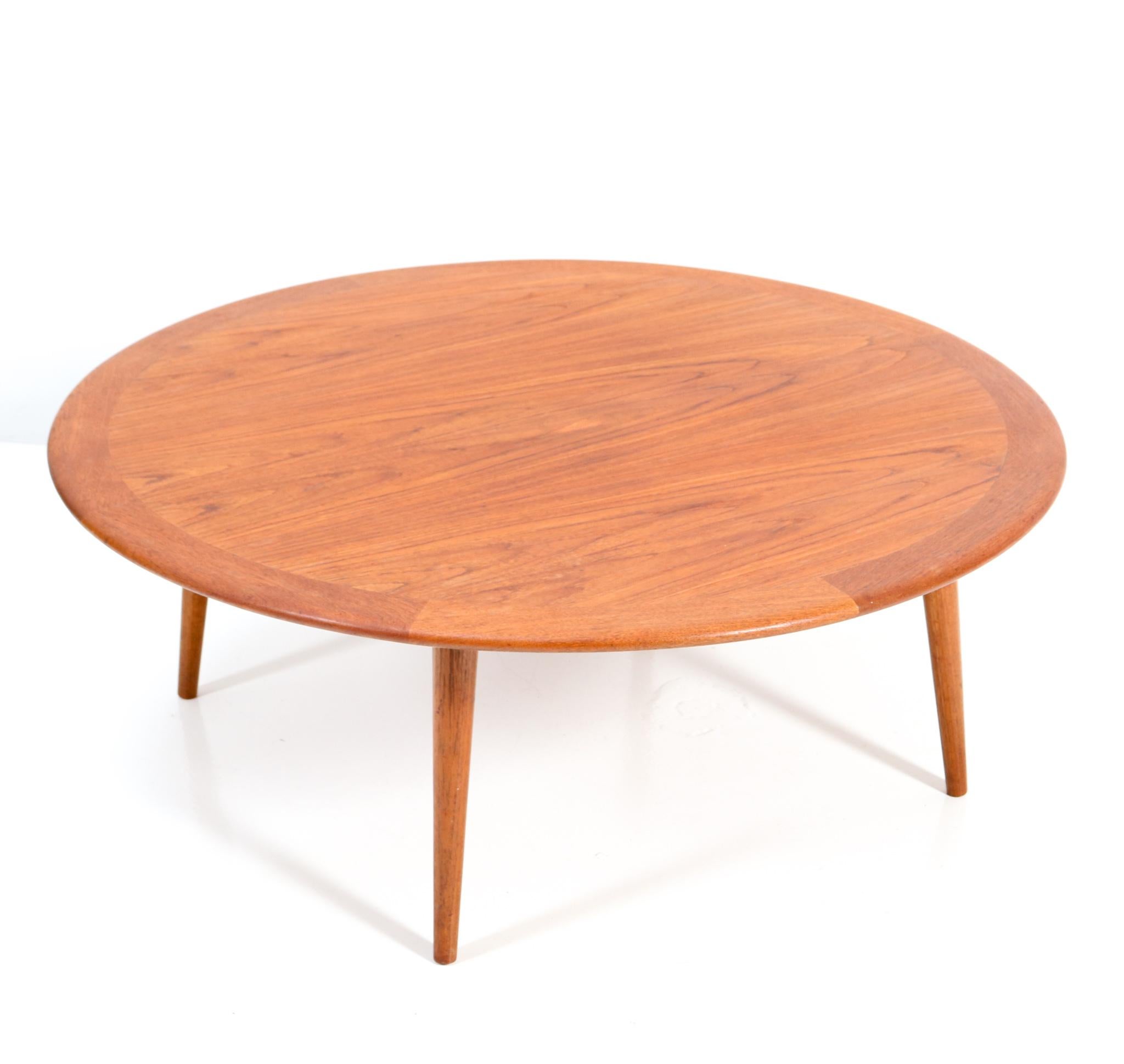 Table basse en teck de style mi-siècle moderne par Pander, années 1960 Bon état - En vente à Amsterdam, NL