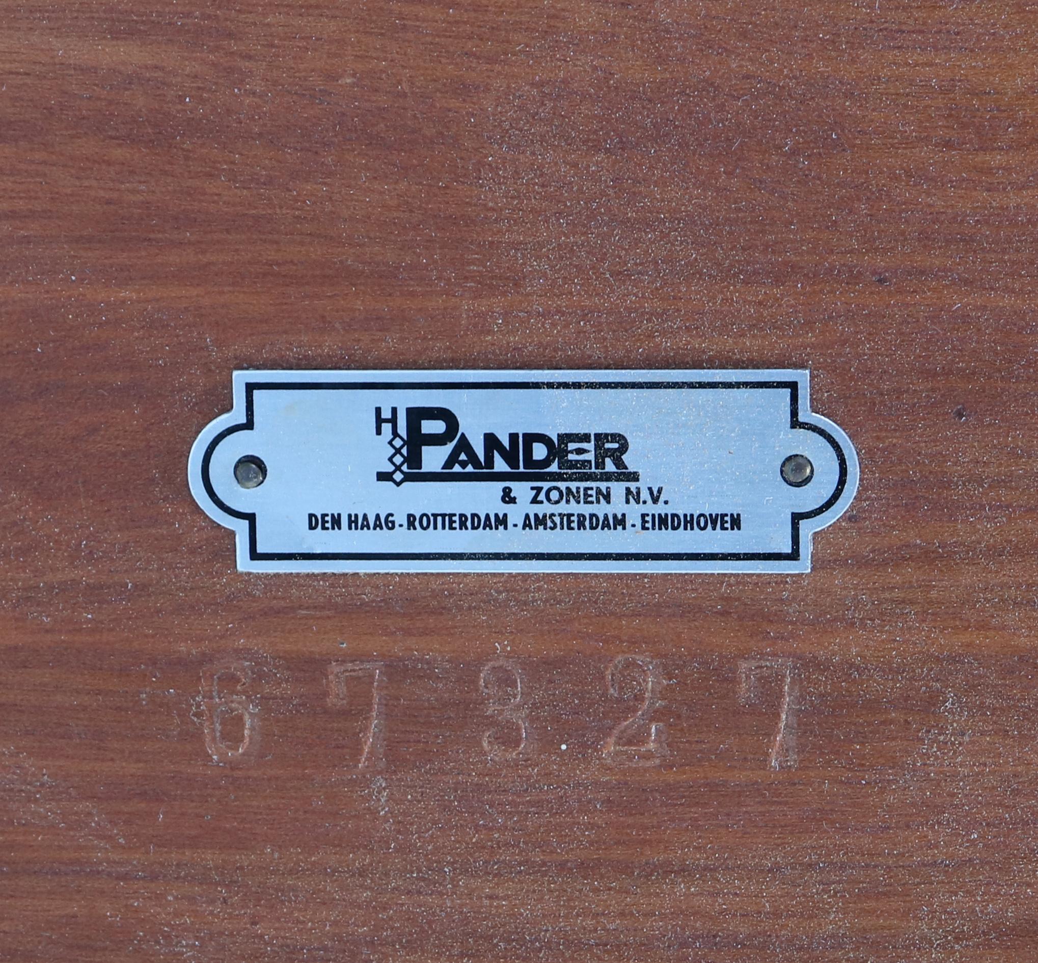 Table basse en teck de style mi-siècle moderne par Pander, années 1960 en vente 1