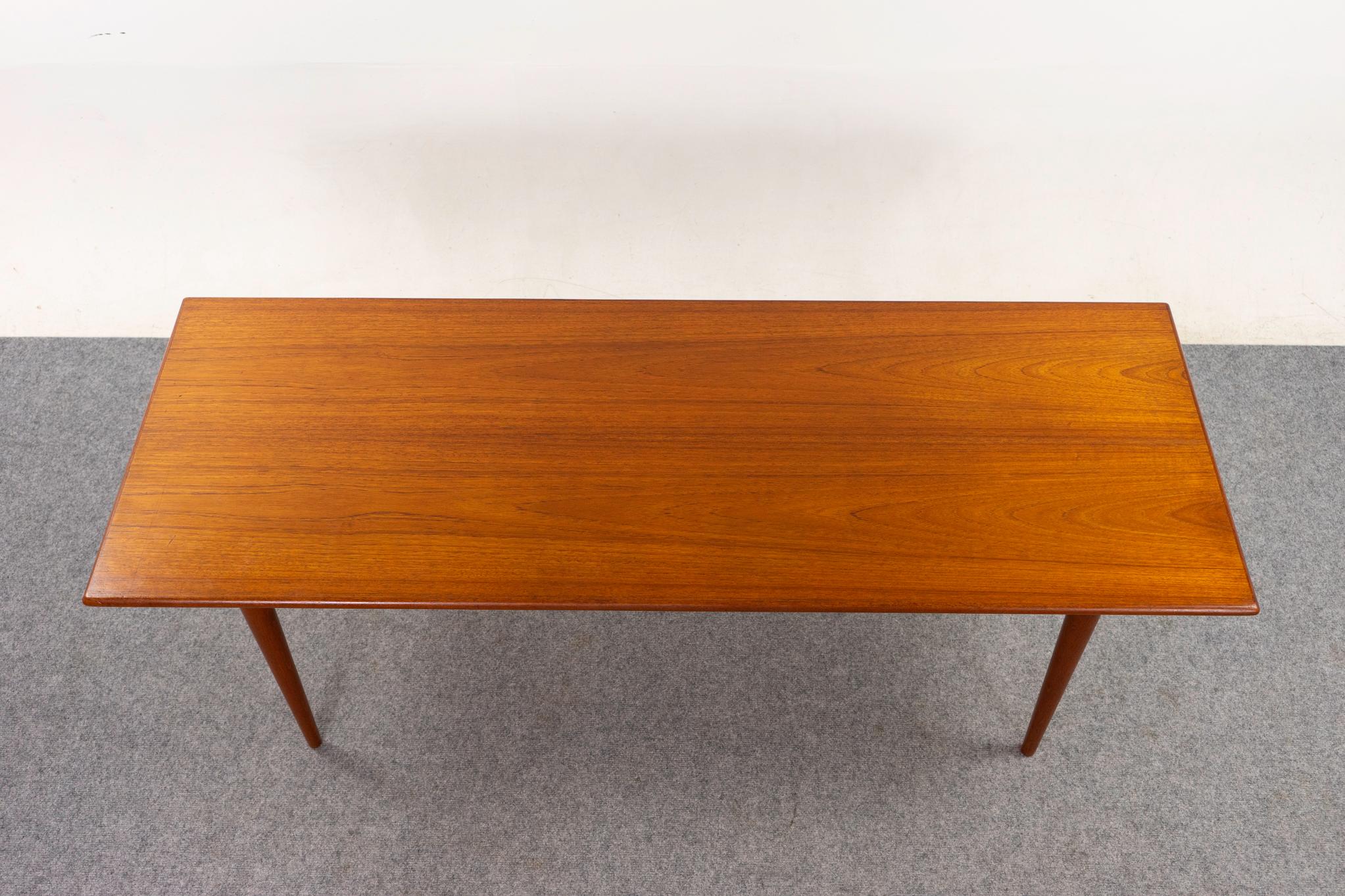 Mid-20th Century Mid-Century Modern Teak Coffee Table
