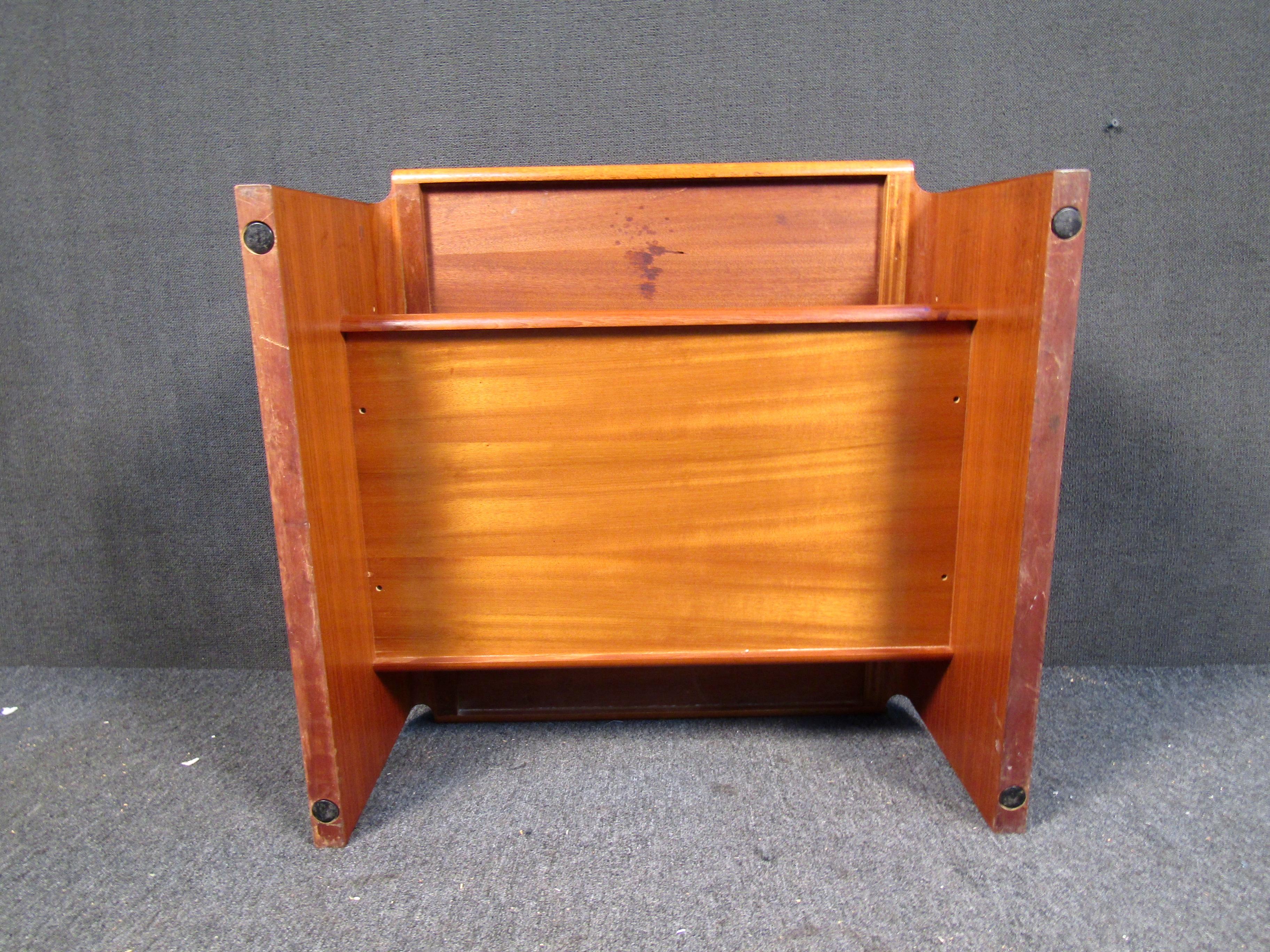 Mid-Century Modern Teak Coffee Table 2