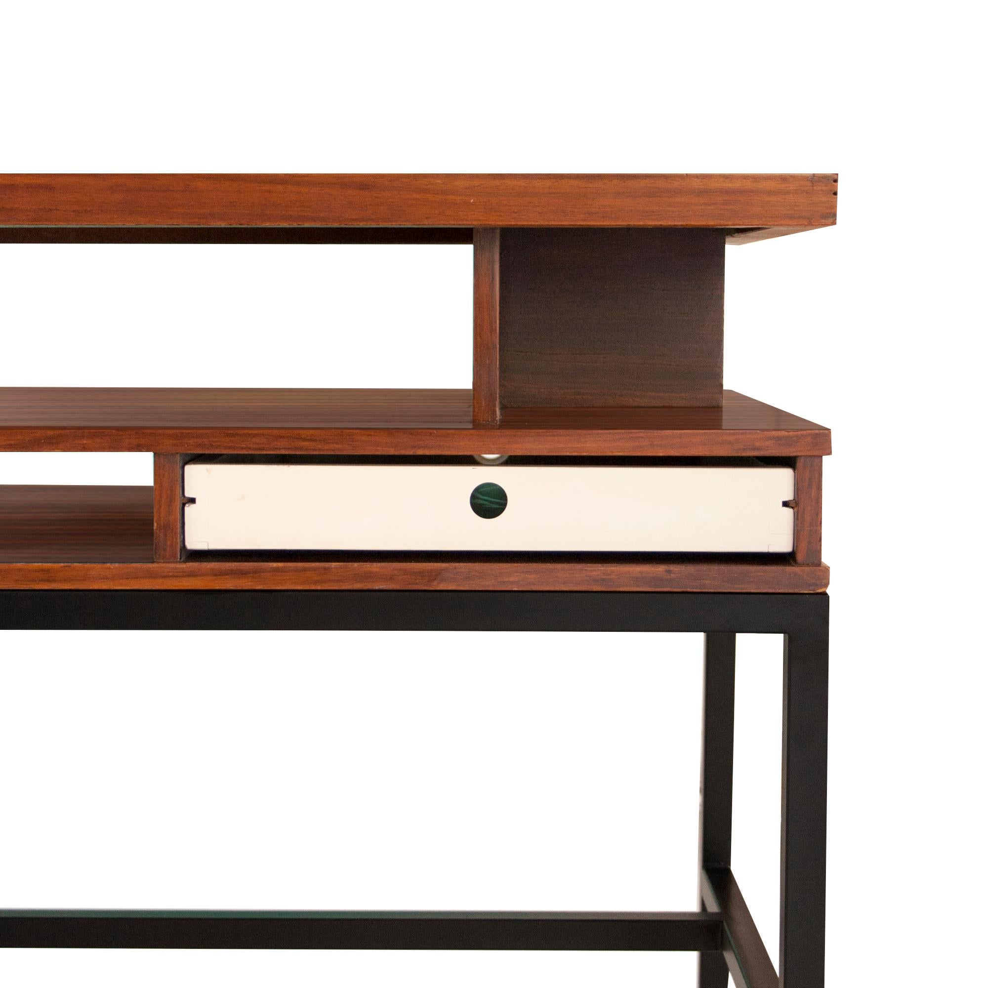 Italian Mid-Century Modern Teak Console Table with White Lacquered Drawers, Italy, 1960 For Sale