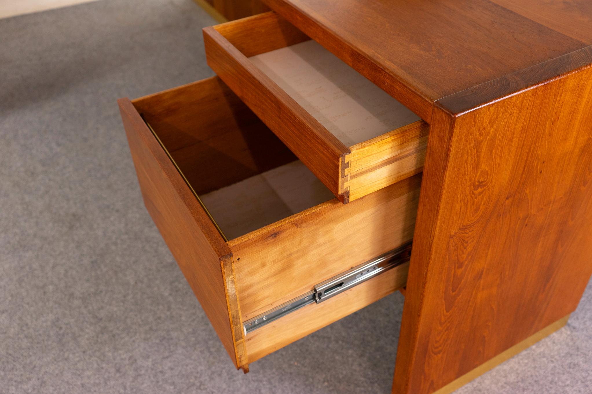 Veneer Mid-Century Modern Teak Corner Desk For Sale