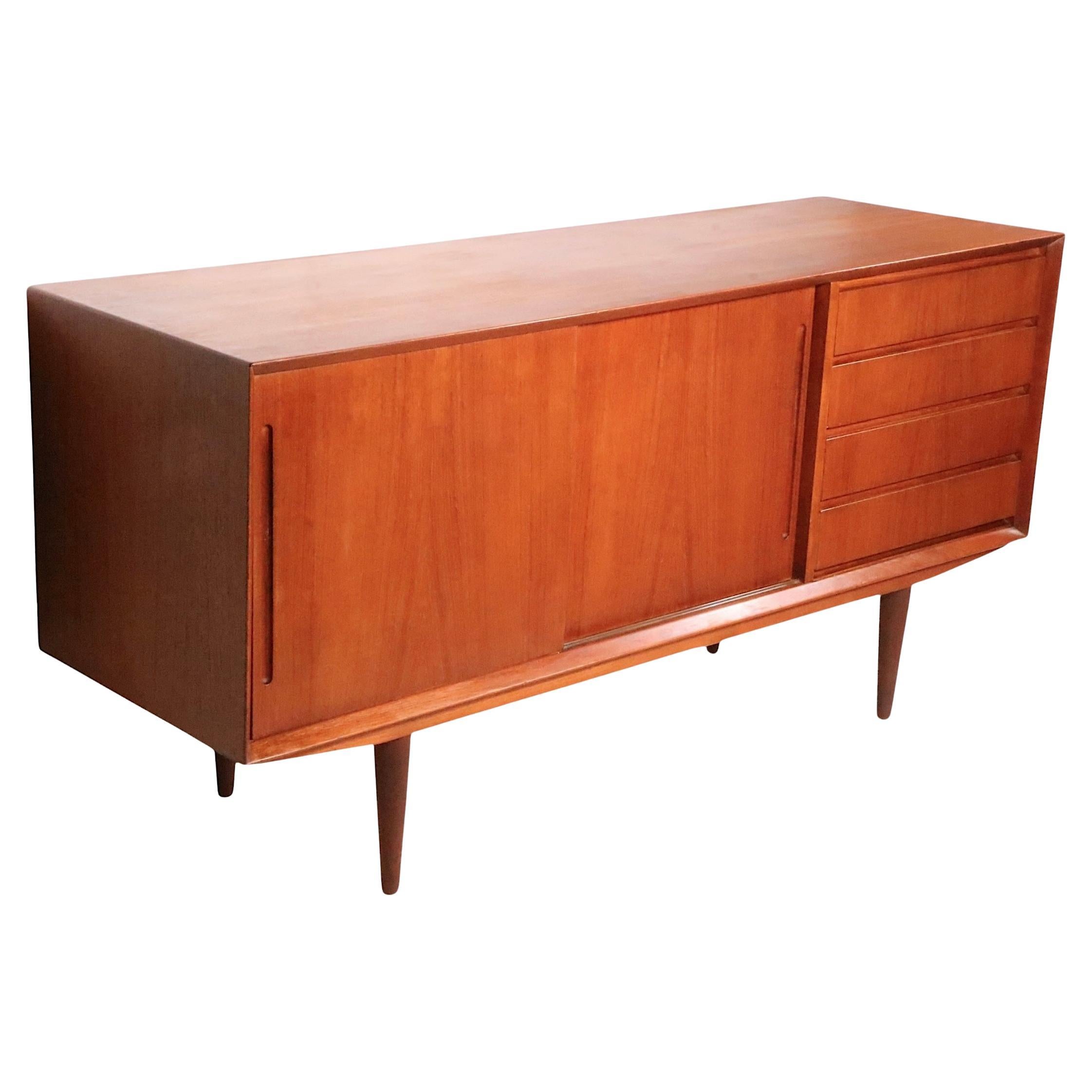 Mid Century Modern Teak  Credenza Sideboard made in Denmark for Maurice Villency