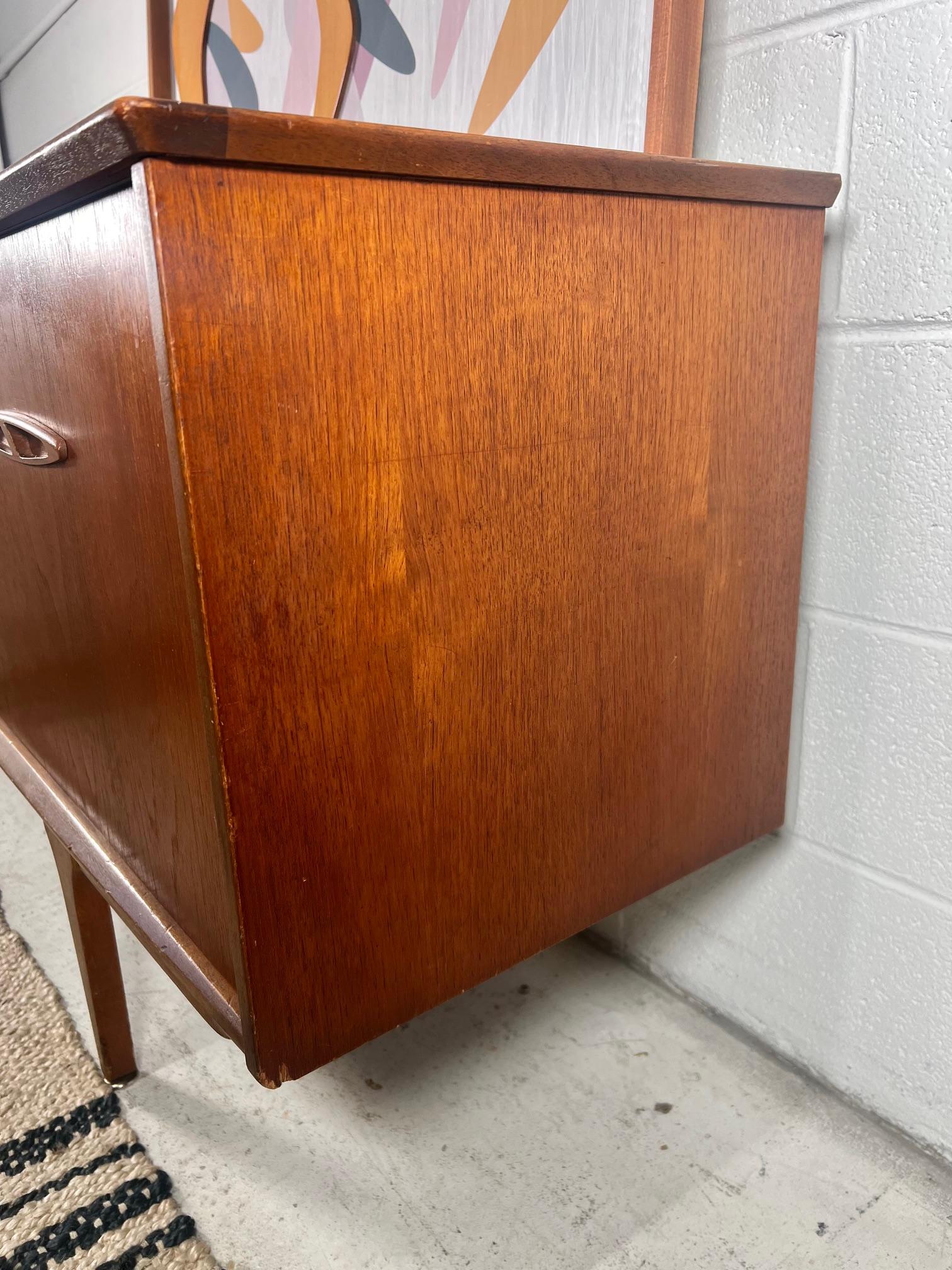 Mid Century Modern Teak Credenza Sliding Doors By Jentique Made in England 7