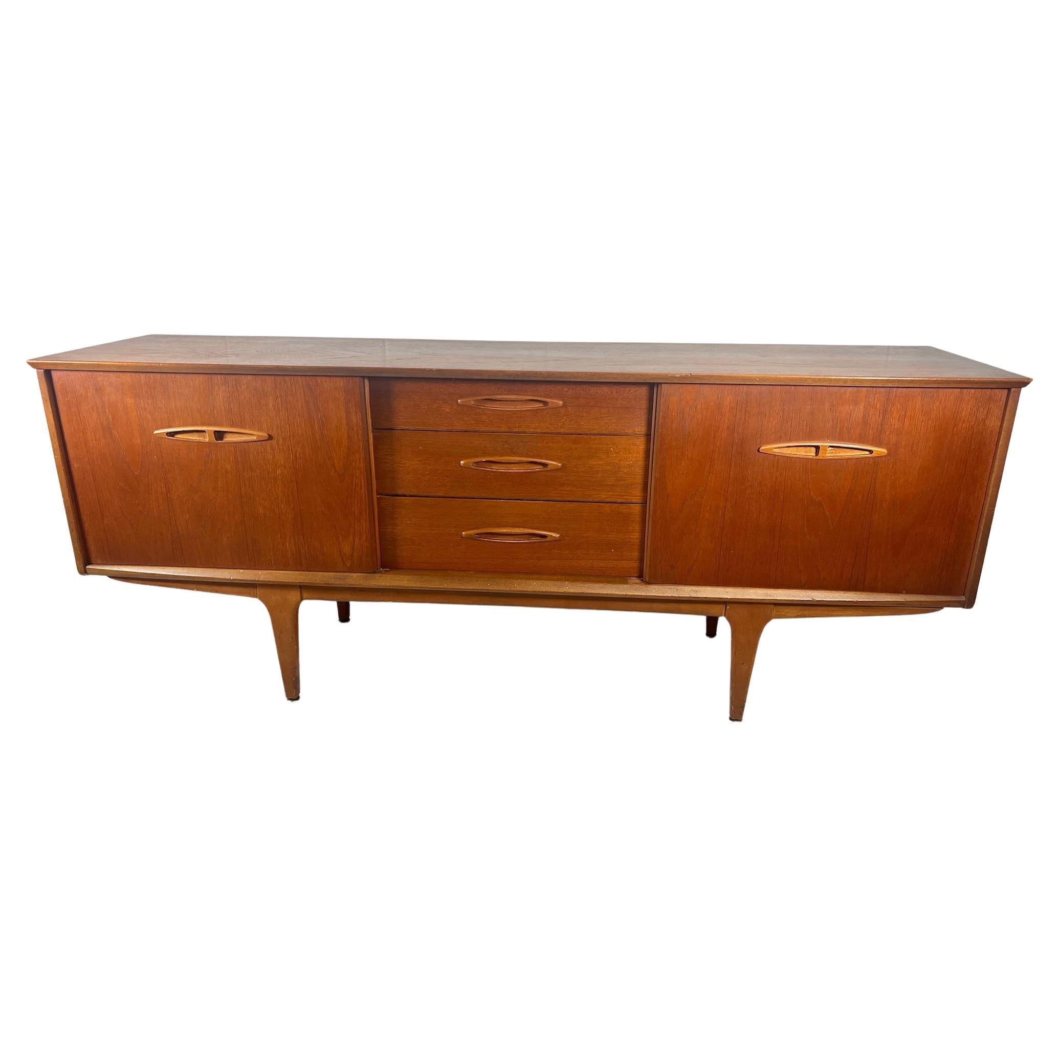Mid Century Modern Teak Credenza Sliding Doors By Jentique Made in England For Sale