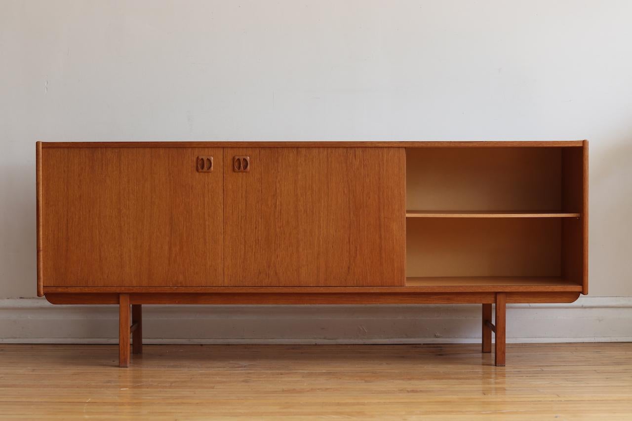 Mid-Century Modern Teak Danish Credenza In Excellent Condition In Brooklyn, NY