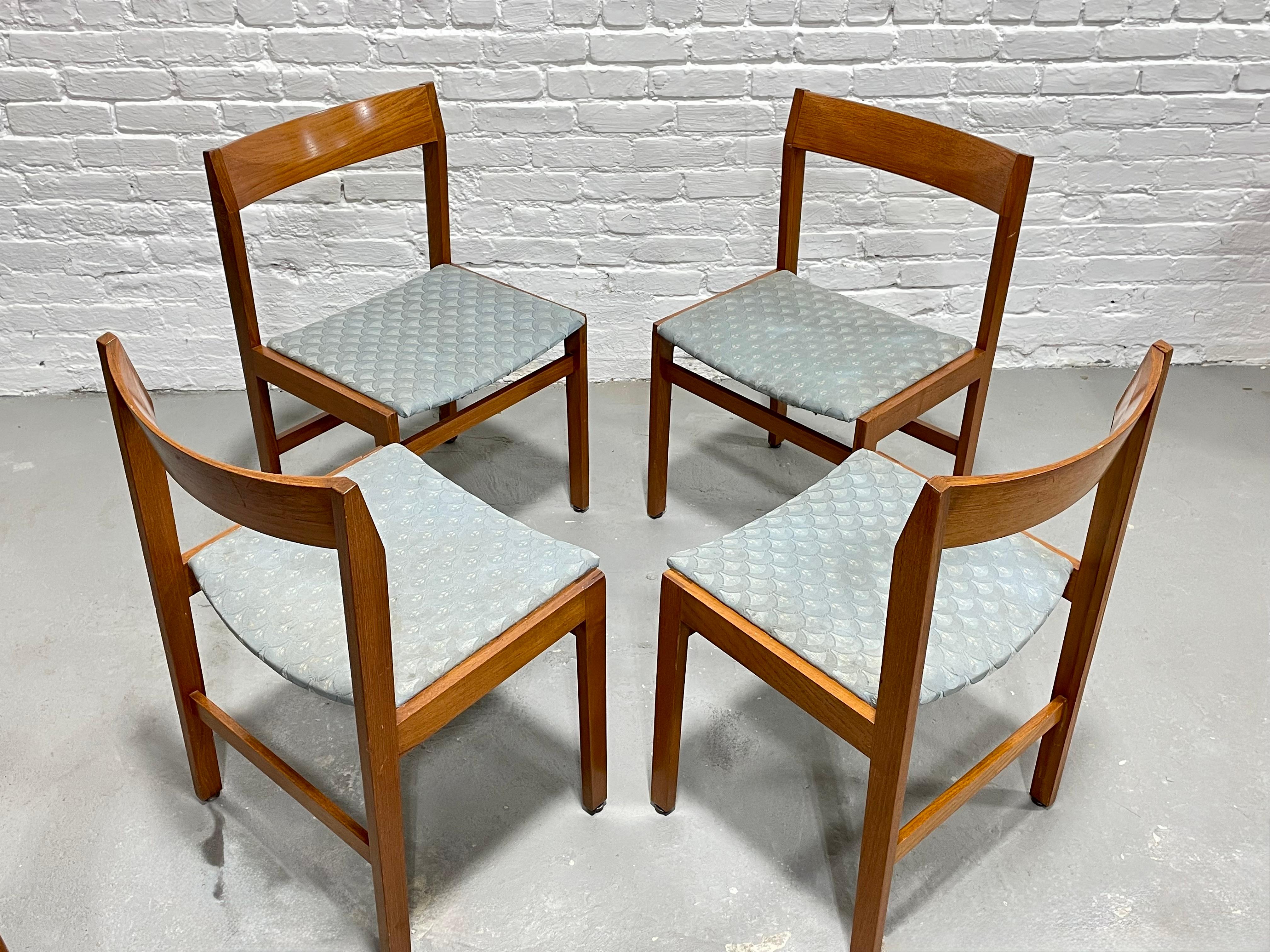 MODERN DANISH-Esszimmerstühle aus Teakholz von Knud Andersen für Jensen, Mitte des Jahrhunderts im Angebot 4