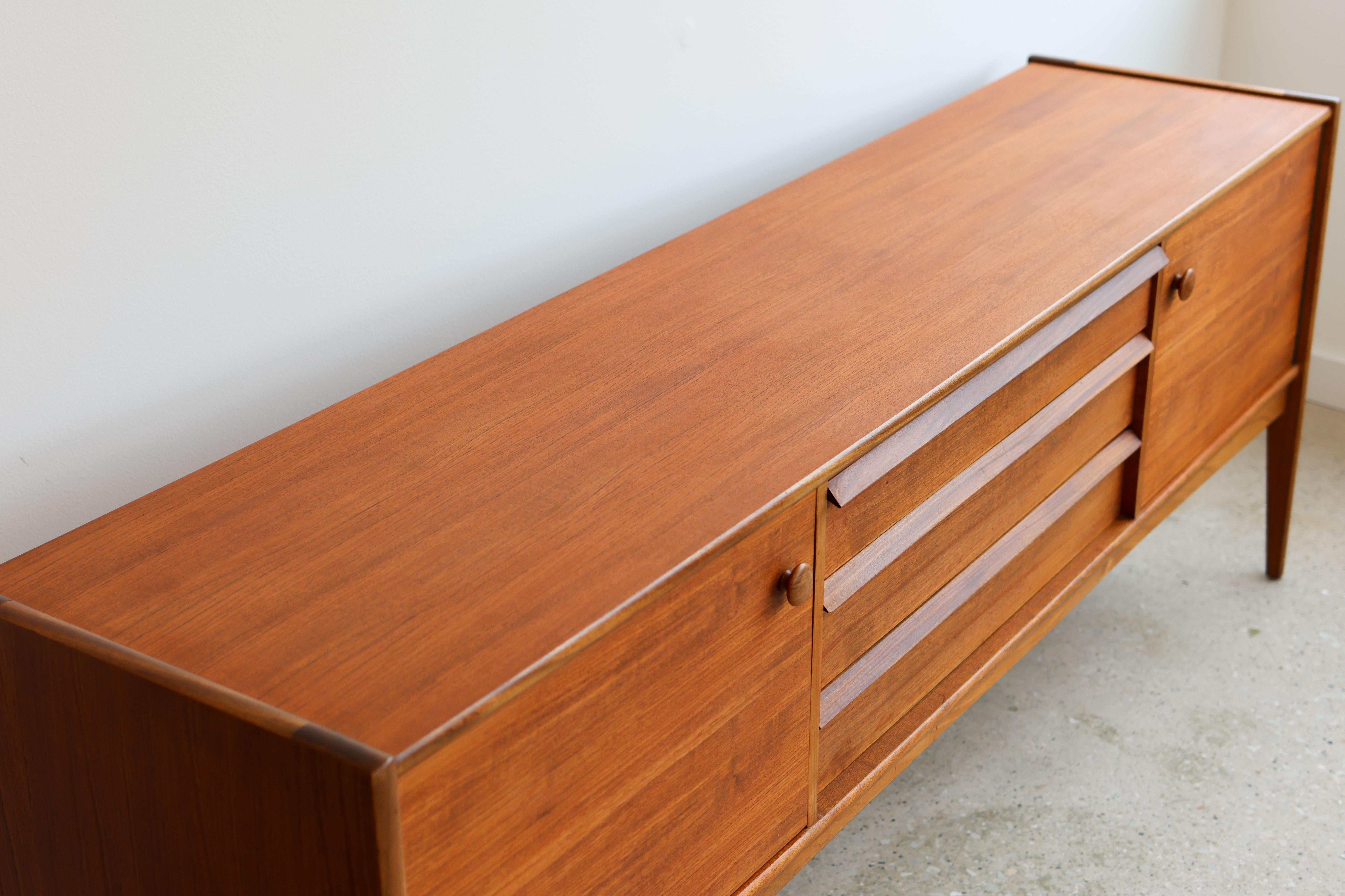 Mid Century Modern Teak Danish Modern Younger Sideboard Finished Back In Good Condition For Sale In Chicago, IL