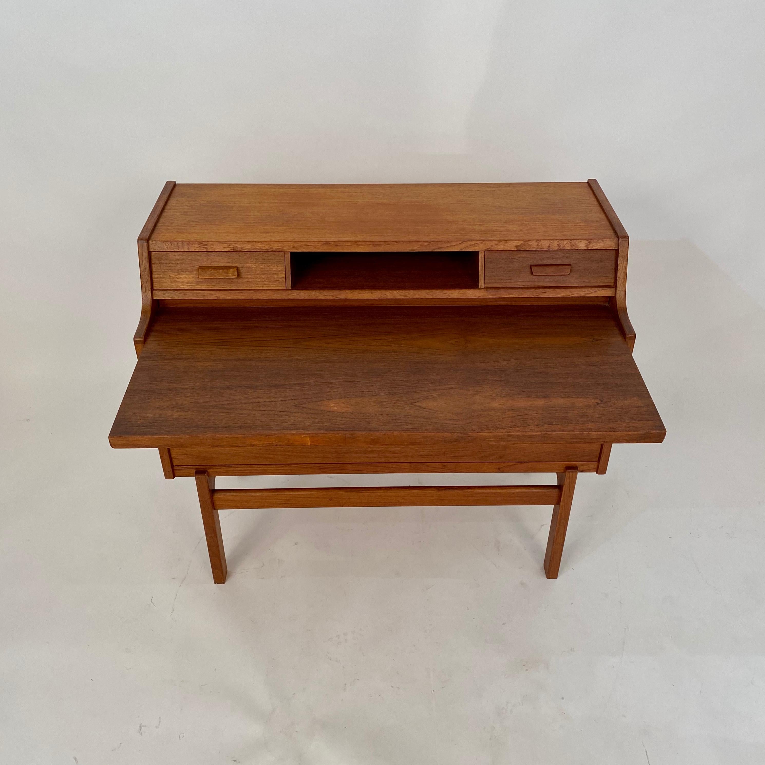 Mid-Century Modern Teak Danish Scandinavian Arne Wahl Iversen Secretary Desk 1