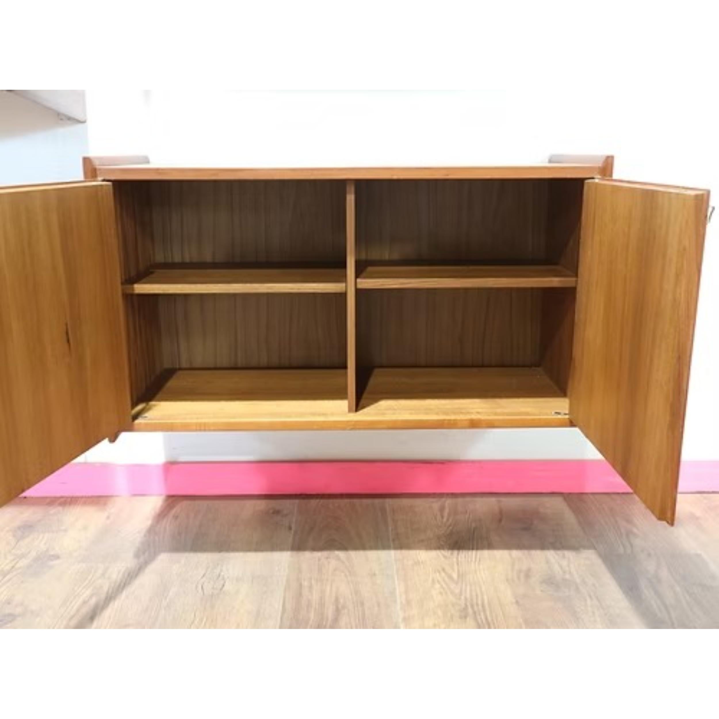 Sistema di scaffalature a parete appese in stile danese del Mid Century Modern Teak in vendita 3