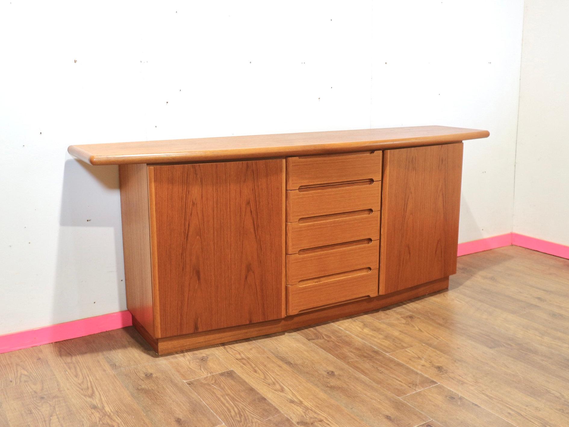 Mid Century Modernes Teakholz Dänisches Vintage By Sideboard Anrichte von Skovby im Angebot 5