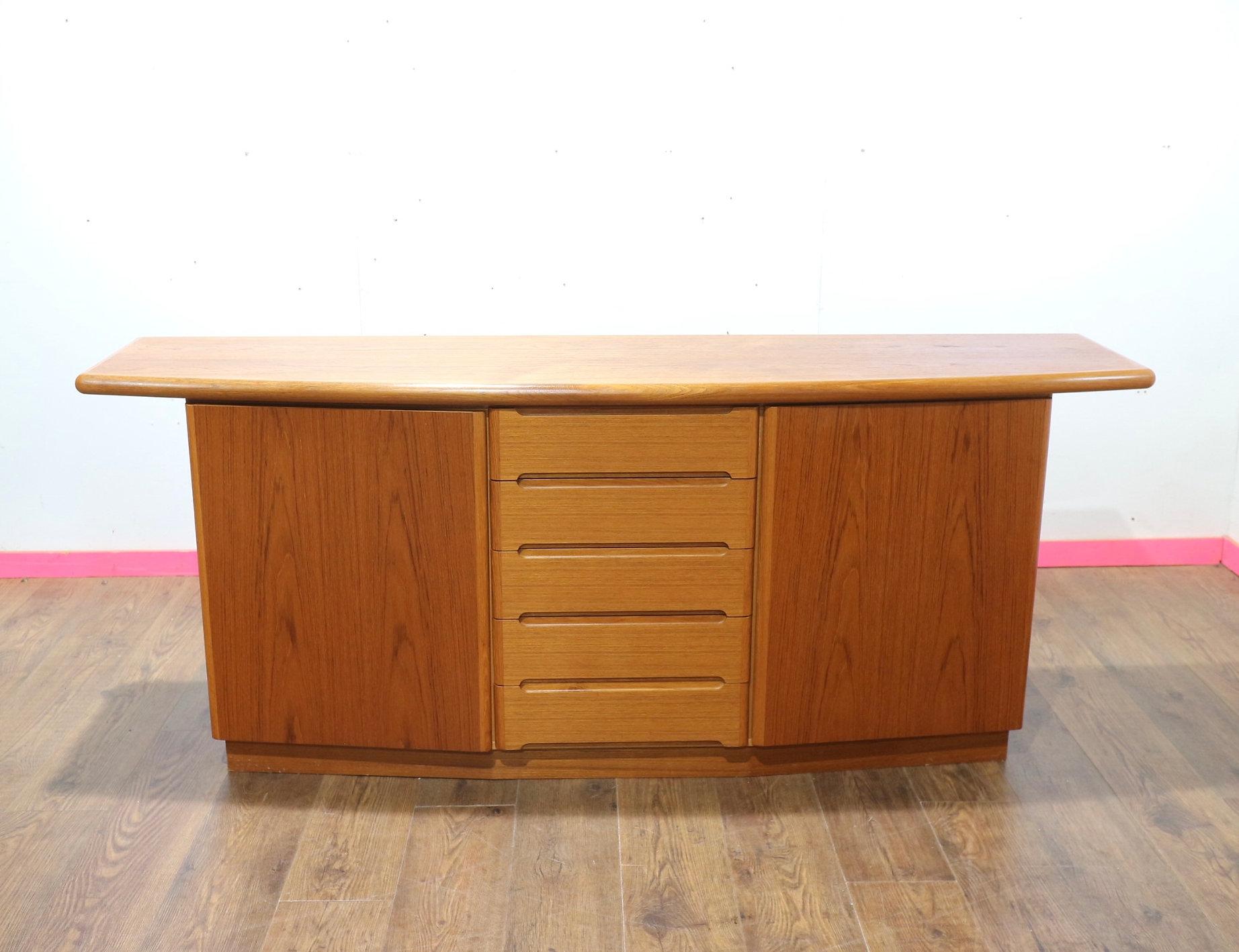 Mid Century Modernes Teakholz Dänisches Vintage By Sideboard Anrichte von Skovby im Angebot 9