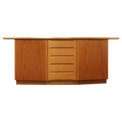 Aparador Credenza Vintage Danés de Teca Moderna de mediados de siglo by Skovby