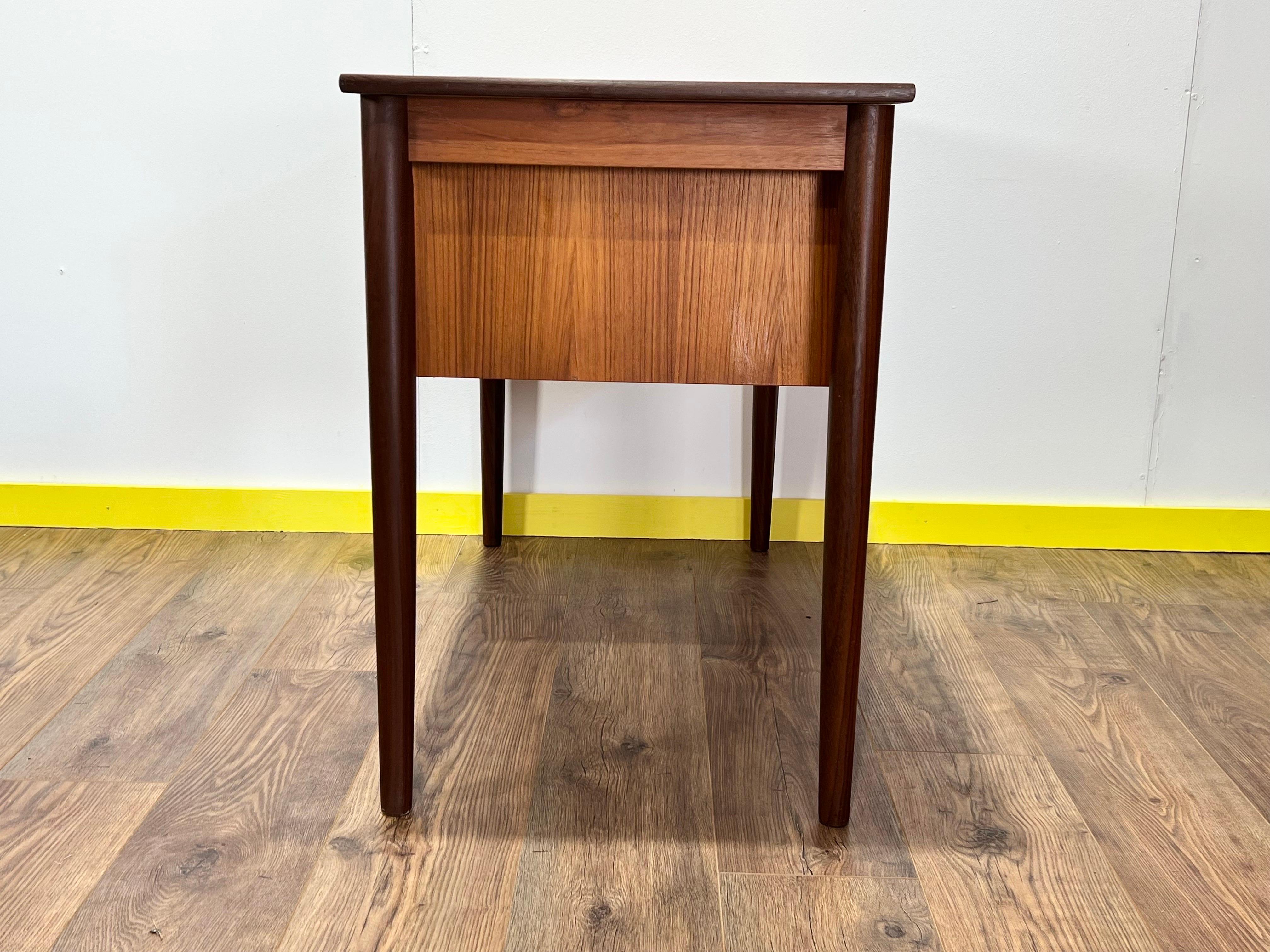 Mid-Century Modern Teak Desk by VI Ma Mobler 3