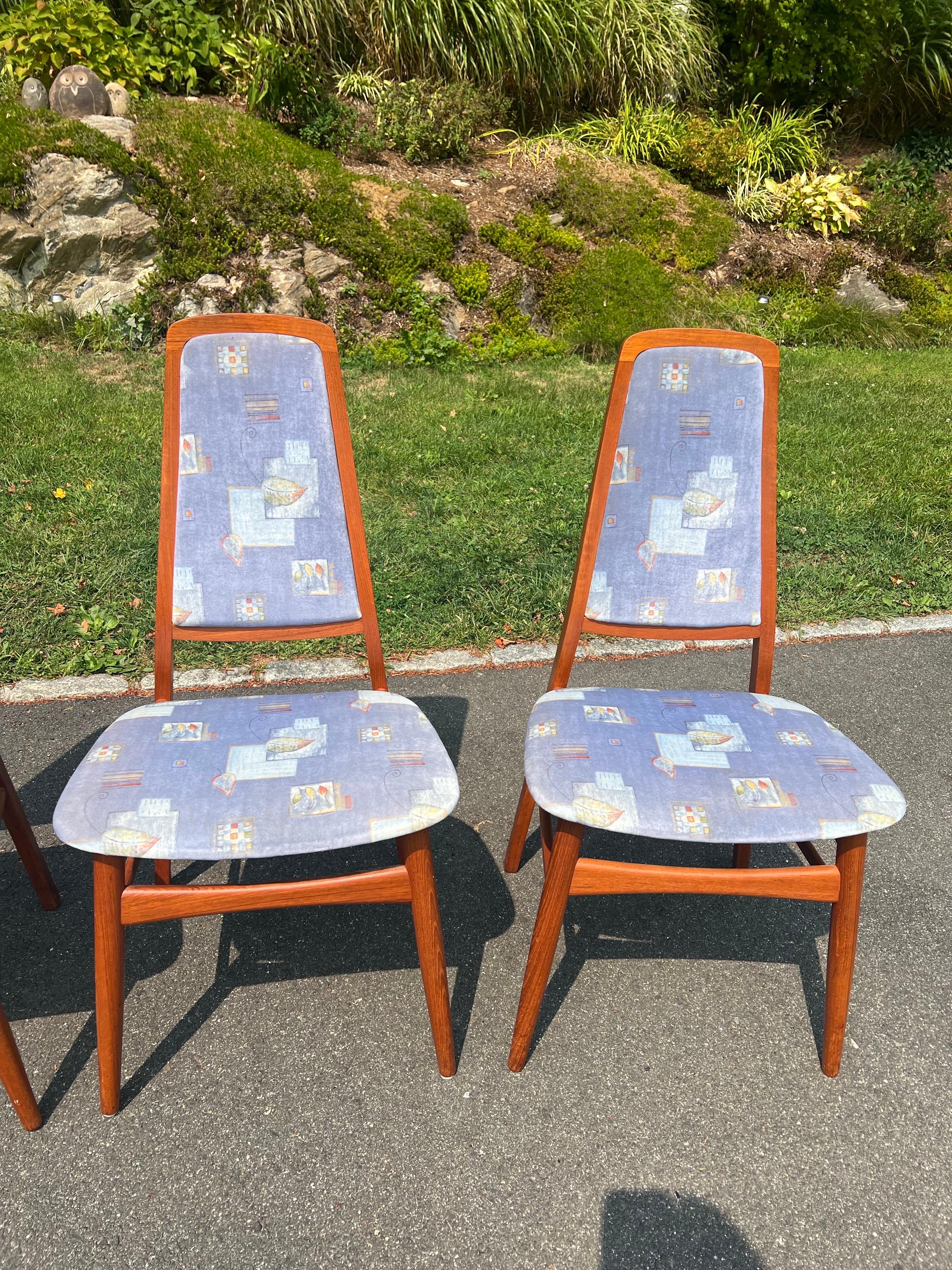 20ième siècle Chaises de salle à manger en teck modernes du milieu du siècle attribuées à Vamdrup Stolefabrik en vente