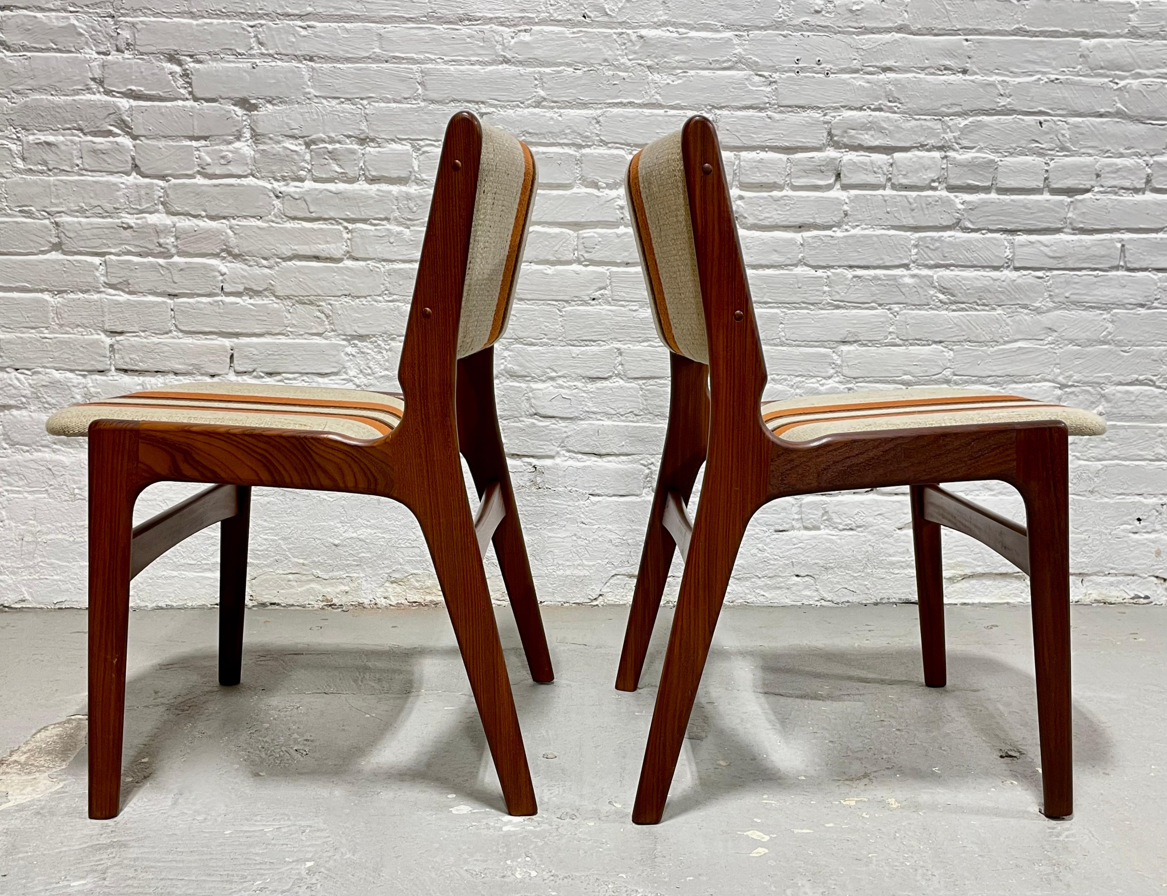 Mid Century MODERN Teak DINING CHAIRS by Erik Buch, Set of 4 For Sale 5